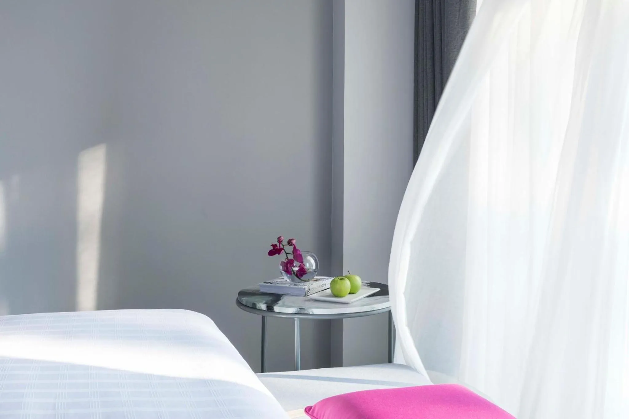 Deluxe Double or Twin Room ( 24 Hours Use of Room )  in U Jomtien Pattaya