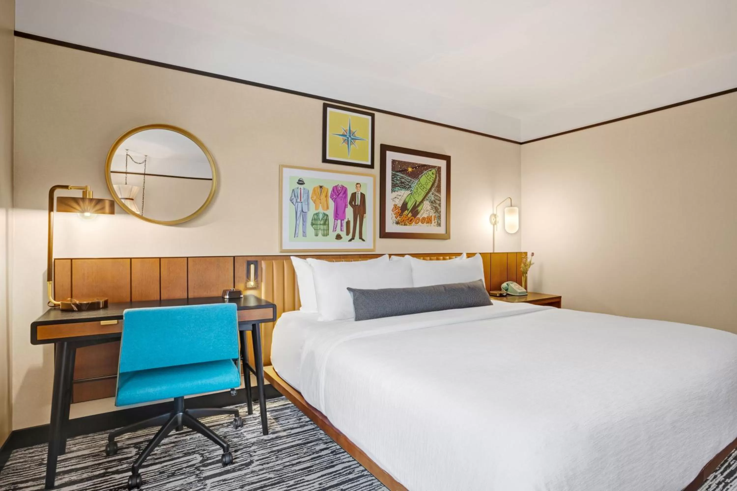 Standard King Room in Hotel Indigo - Minneapolis Downtown by IHG