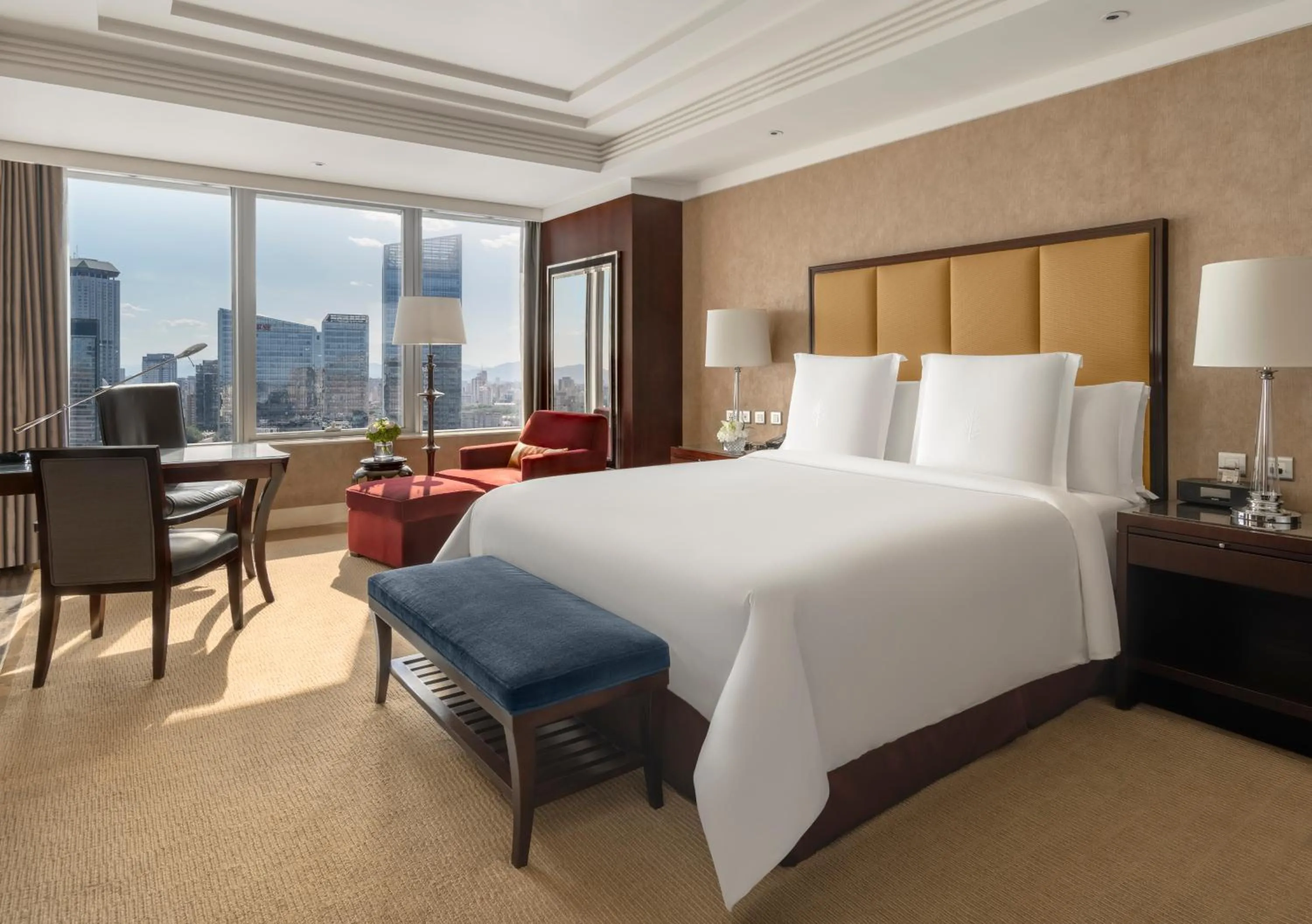 Club King Room with River View in Four Seasons Hotel Beijing