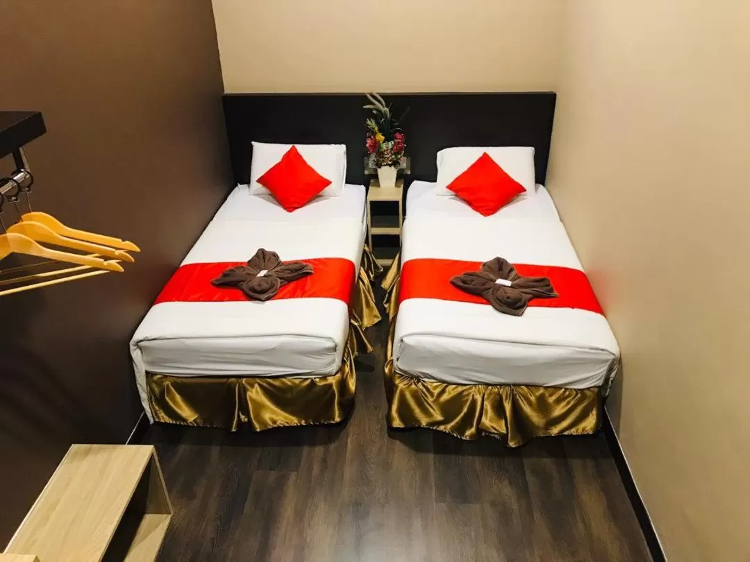 Deluxe Twin Room in Highway Times Inn Hotel