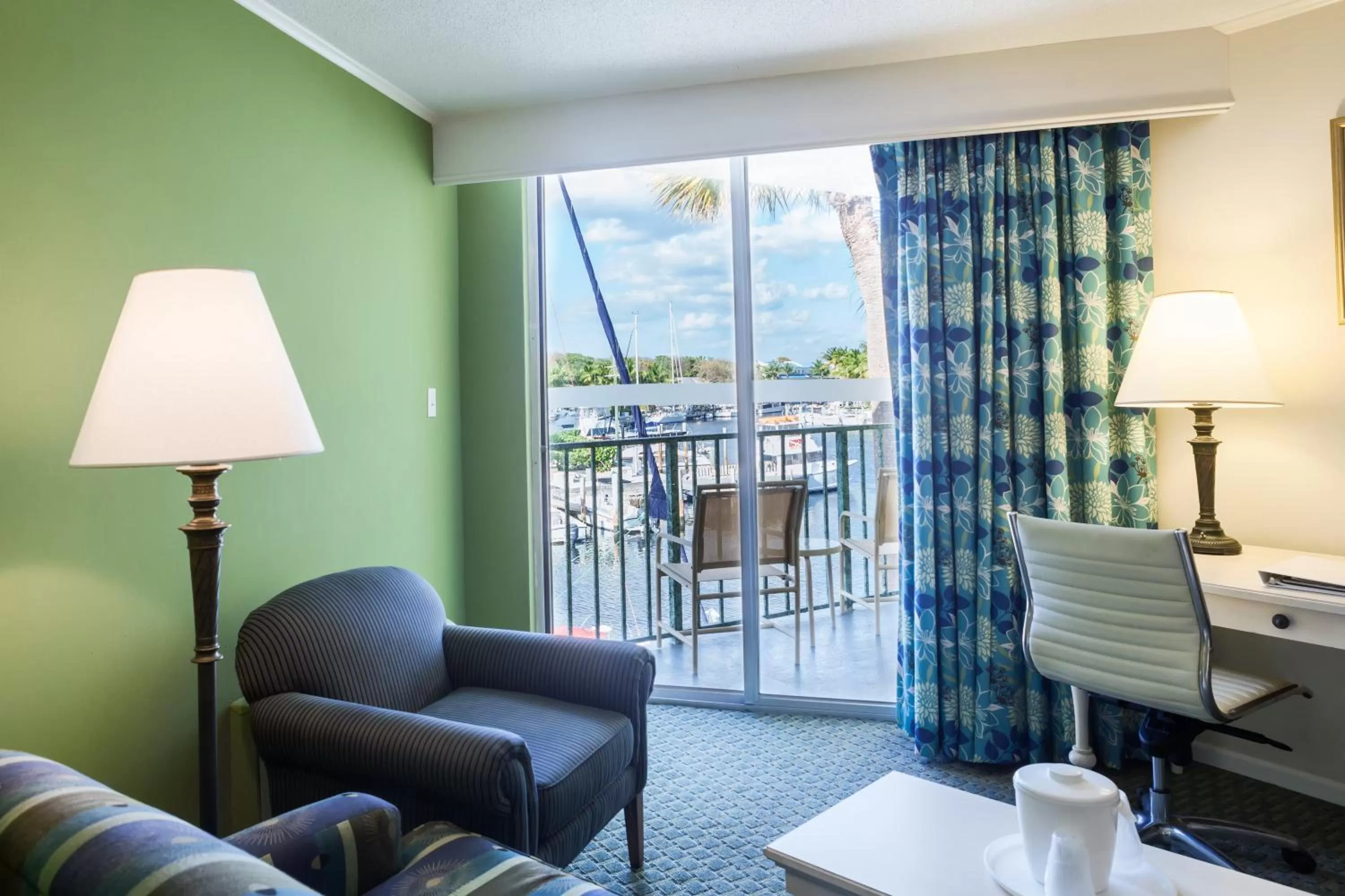 Premium King Room with Balcony and Marina View in Holiday Inn Key Largo by IHG