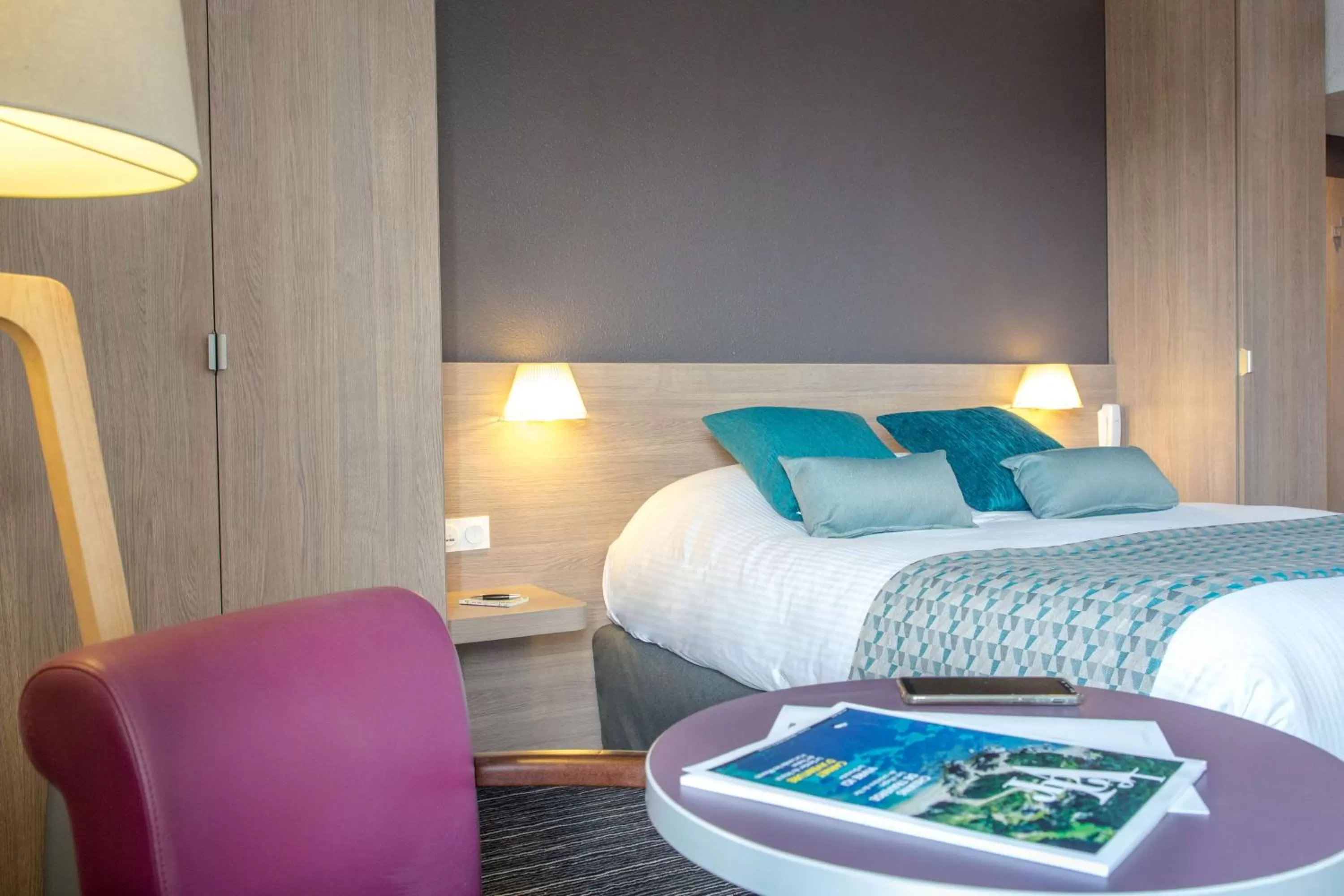 Privilege Queen Room in Best Western Plus La Marina