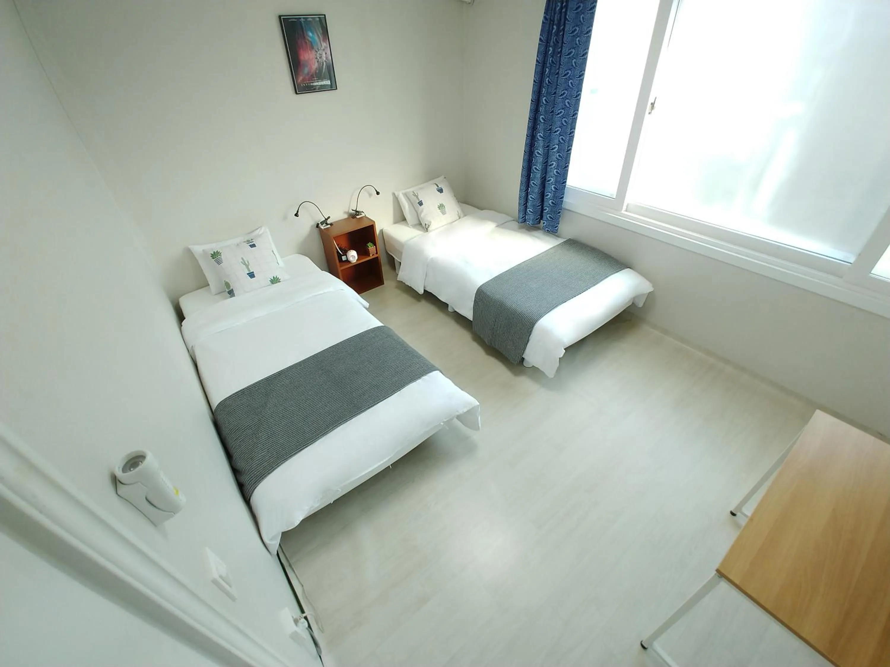 Standard Twin Room with Shared Bathroom in Hause Itaewon