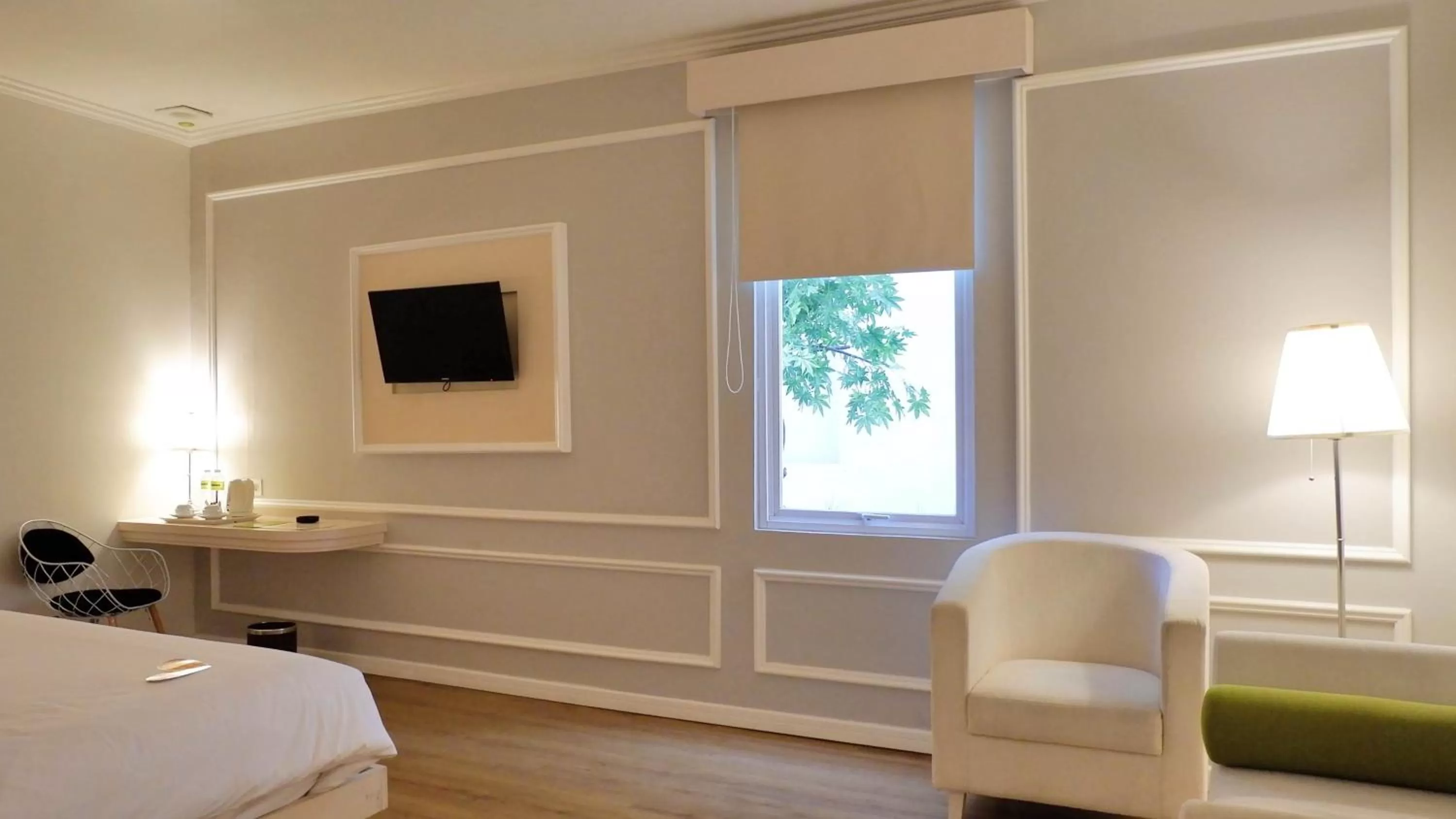 Deluxe Double Room in MaxOne Signature Glodok Jakarta