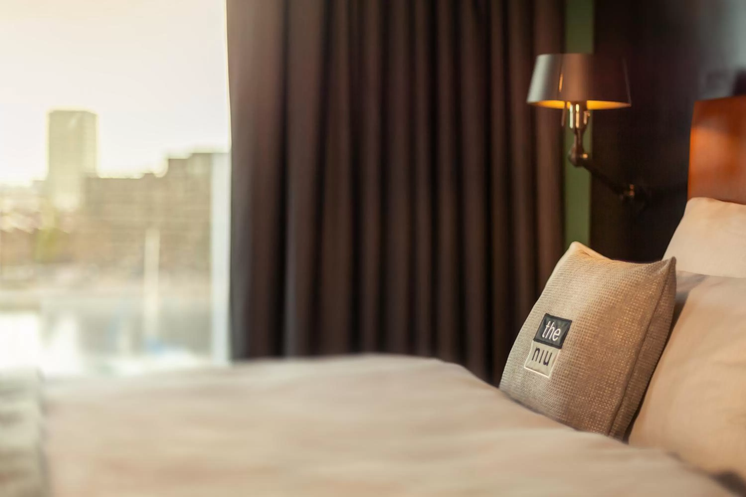 Premium Queen Room with Harbor View in Holiday Inn - the niu, Fender Amsterdam