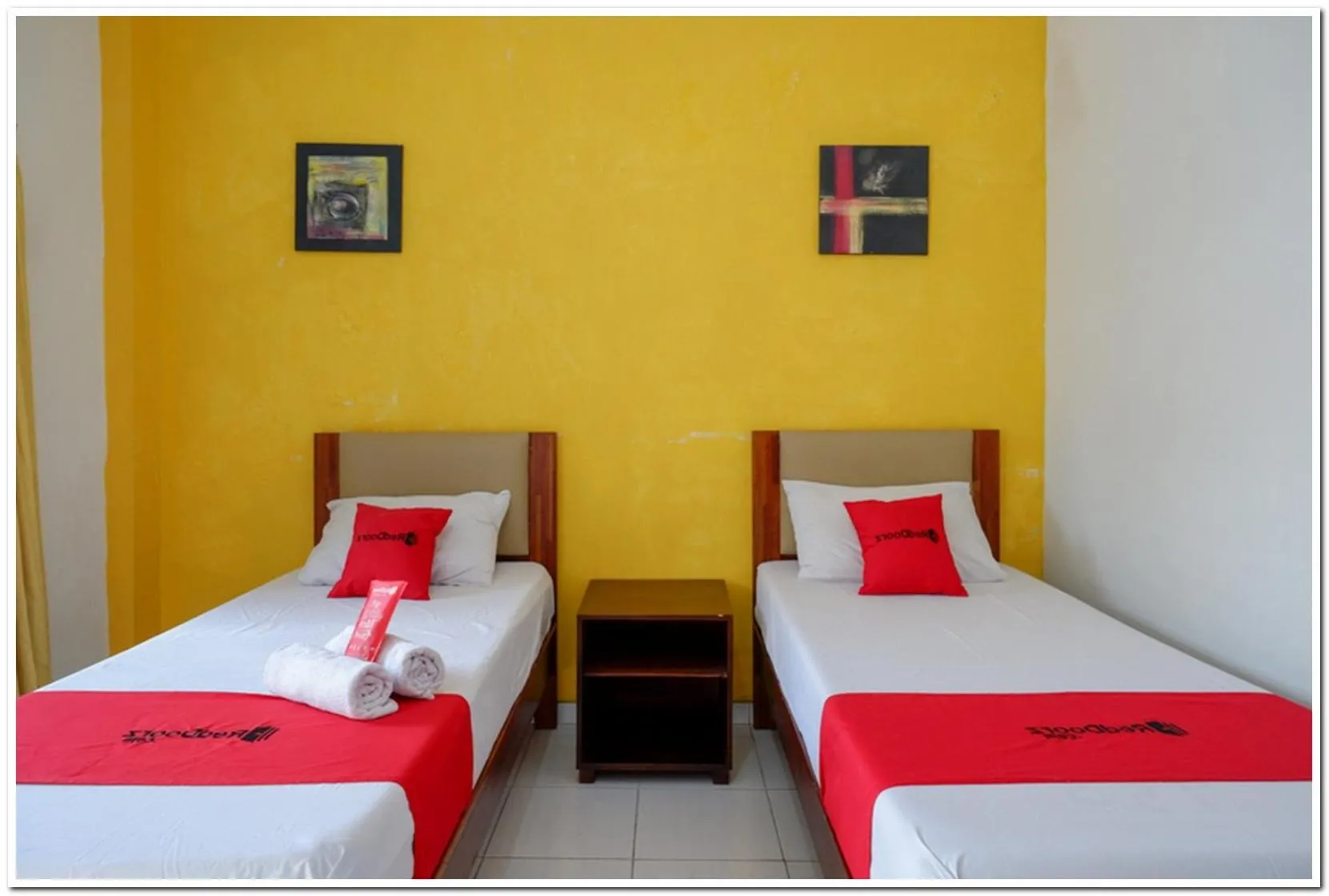 Deluxe Twin Room in RedDoorz @ Prawirotaman