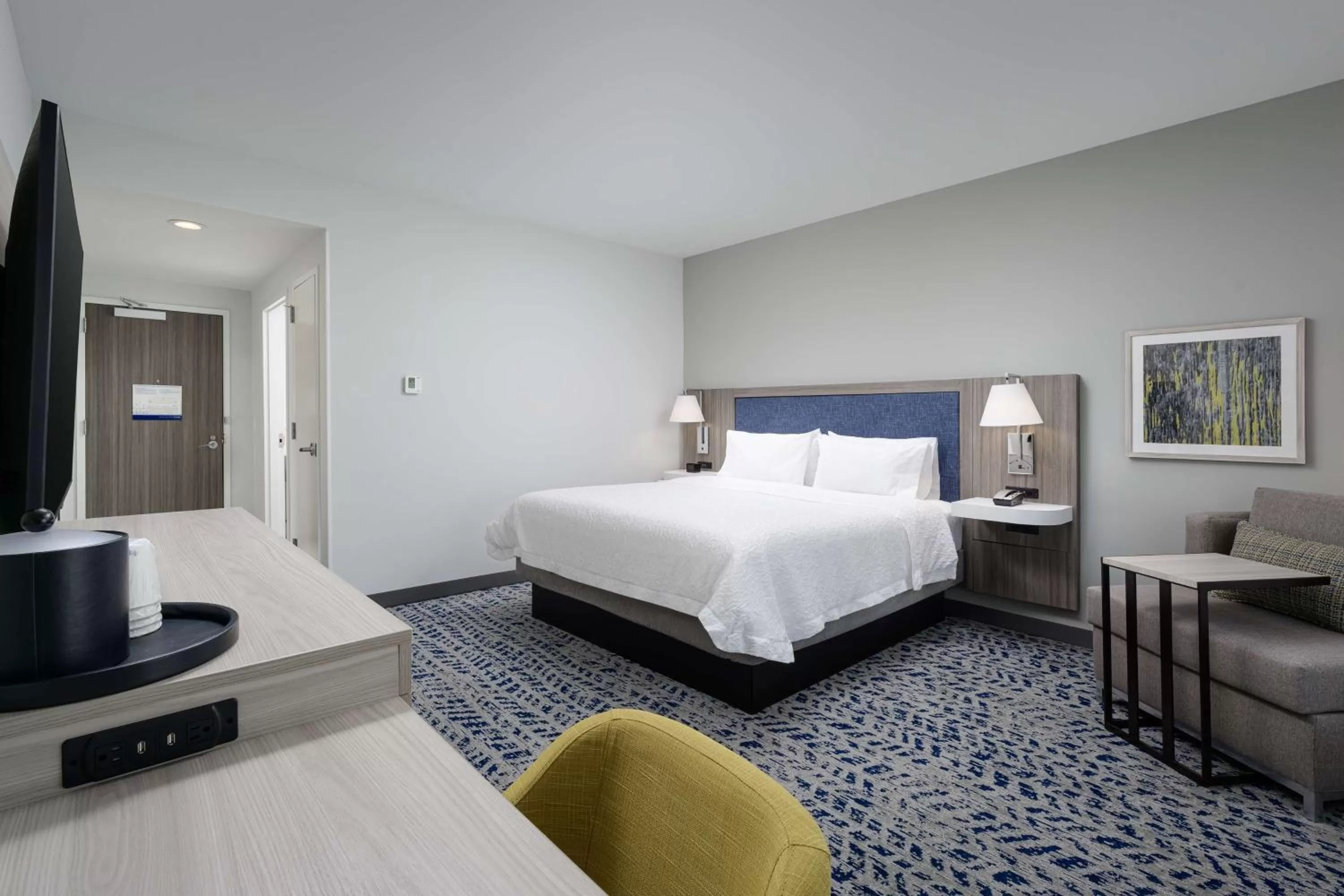 King Room in Hampton Inn by Hilton Ashland City, Tn