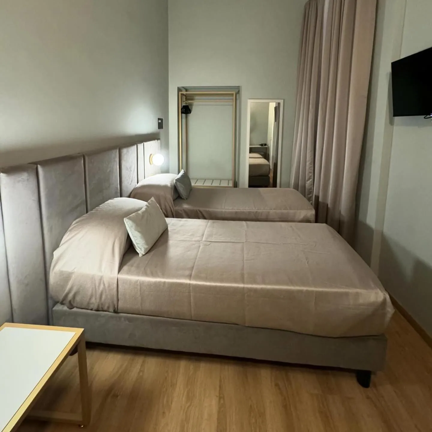 Deluxe Double or Twin Room in Hotel Romantica