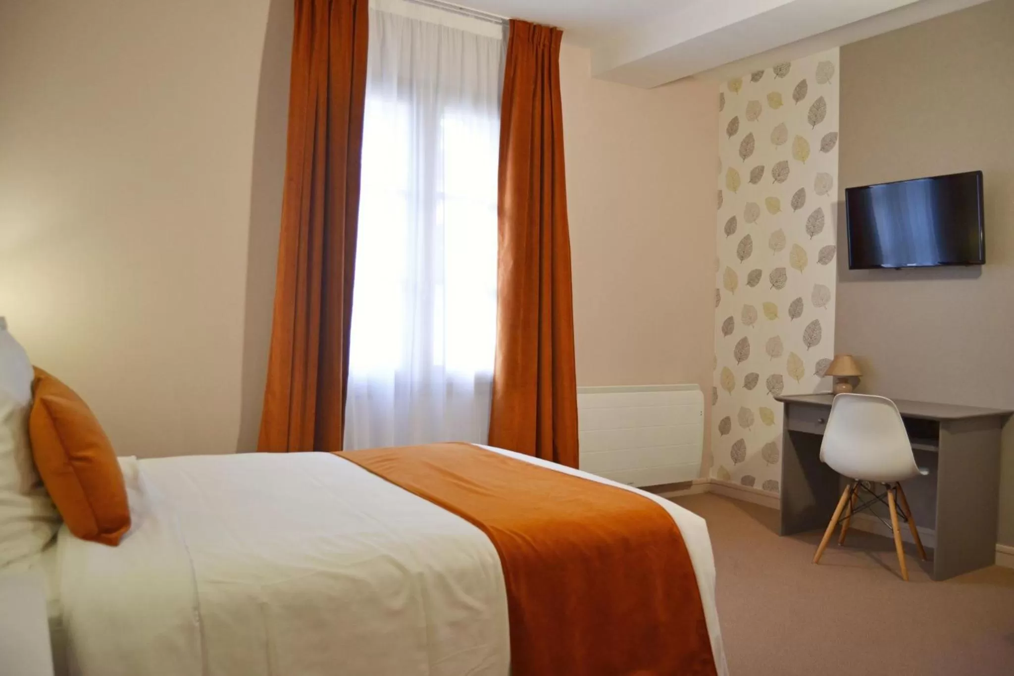 Standard Double Room in Logis Hotels - Château Saint Marcel