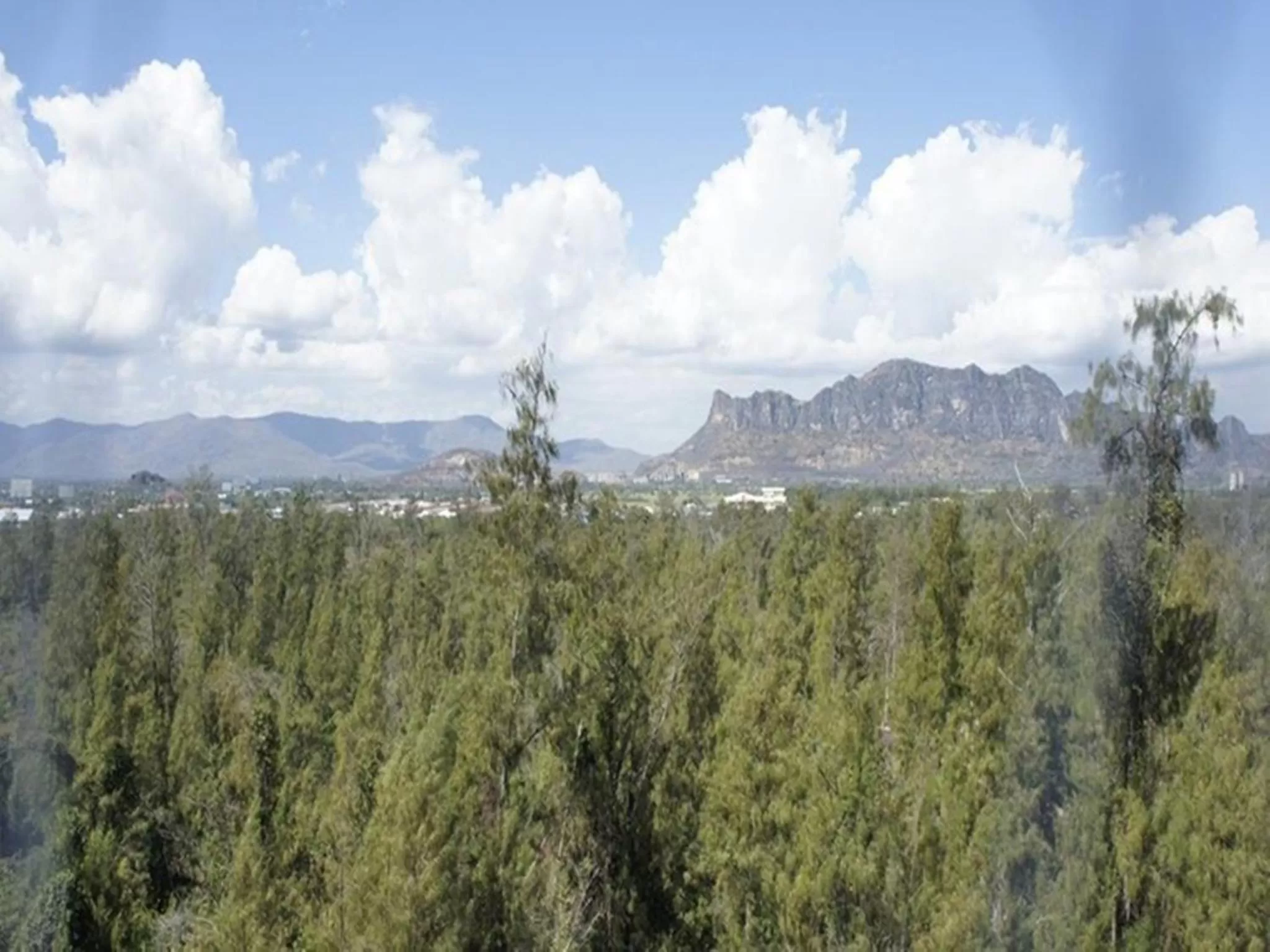 Triple Room with Mountain View in Long Beach Cha-Am Hotel