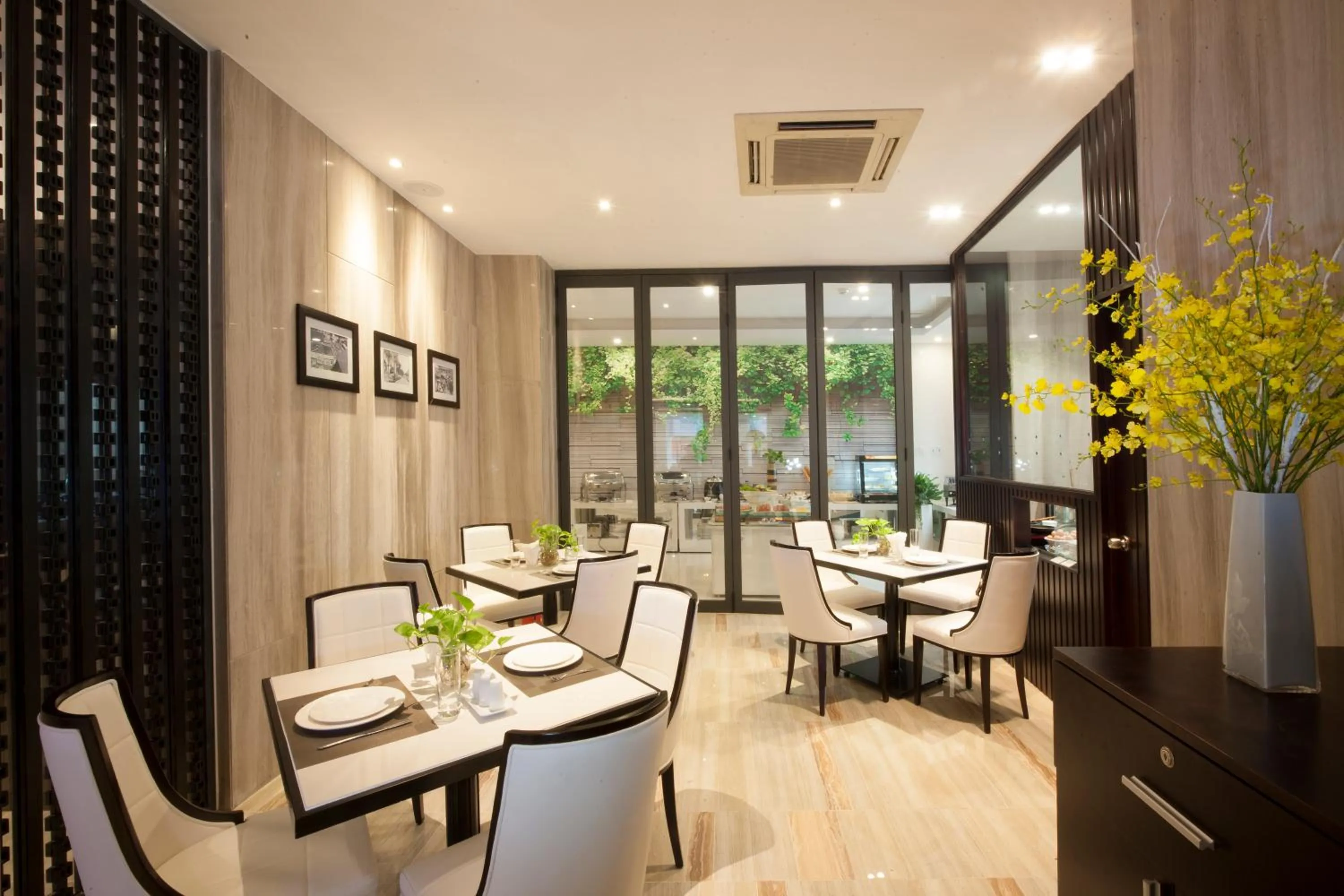 Sunrise Central Hotel