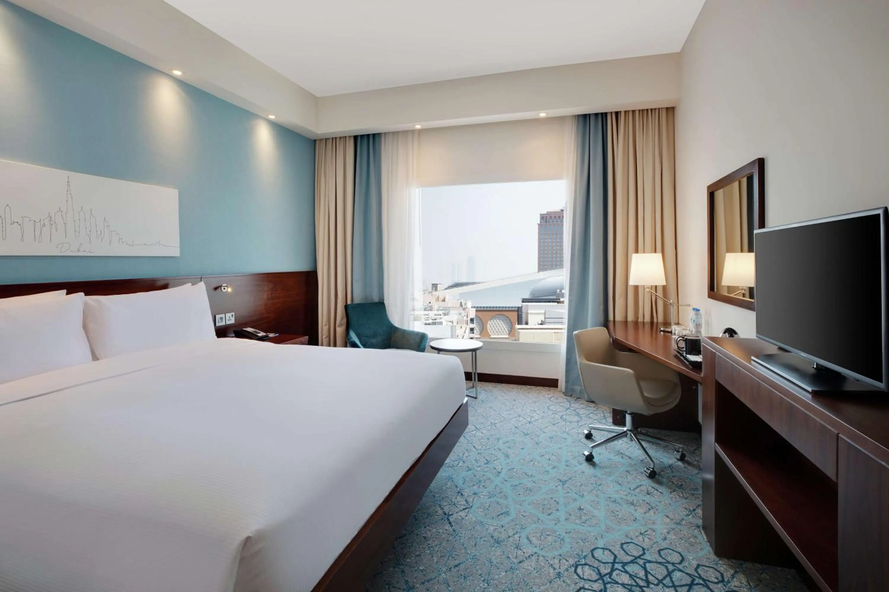 King Room - Smoking  in Hampton By Hilton Dubai Al Barsha