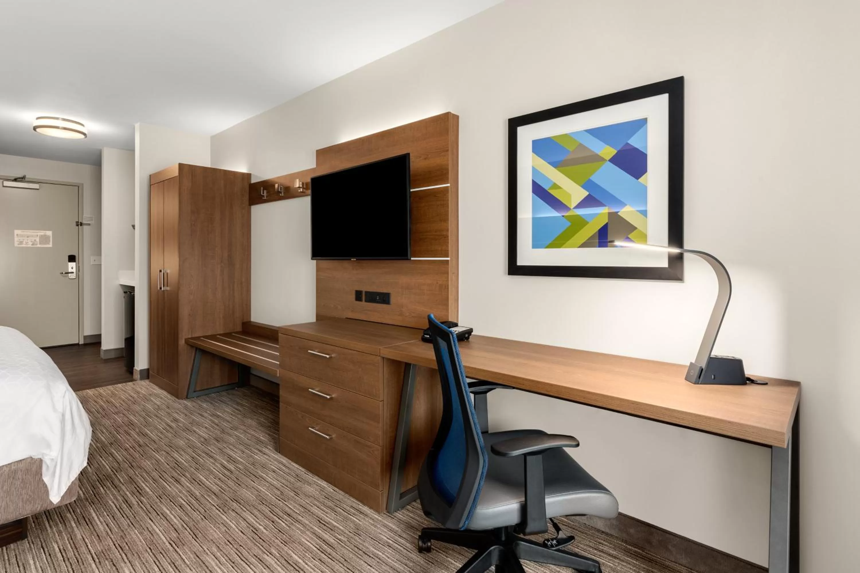 Standard King Room in Holiday Inn Express and Suites Sumner by IHG