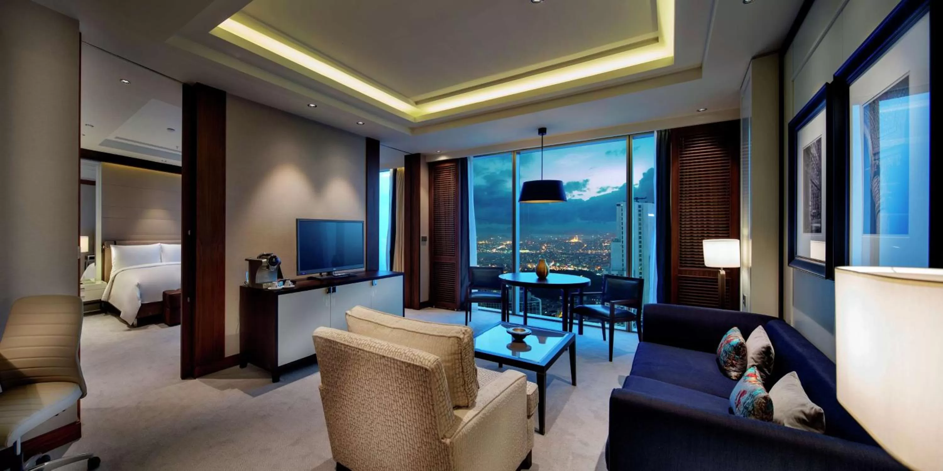 2 Bedroom Family Suite with Bosphorus View in Hilton Istanbul Bomonti