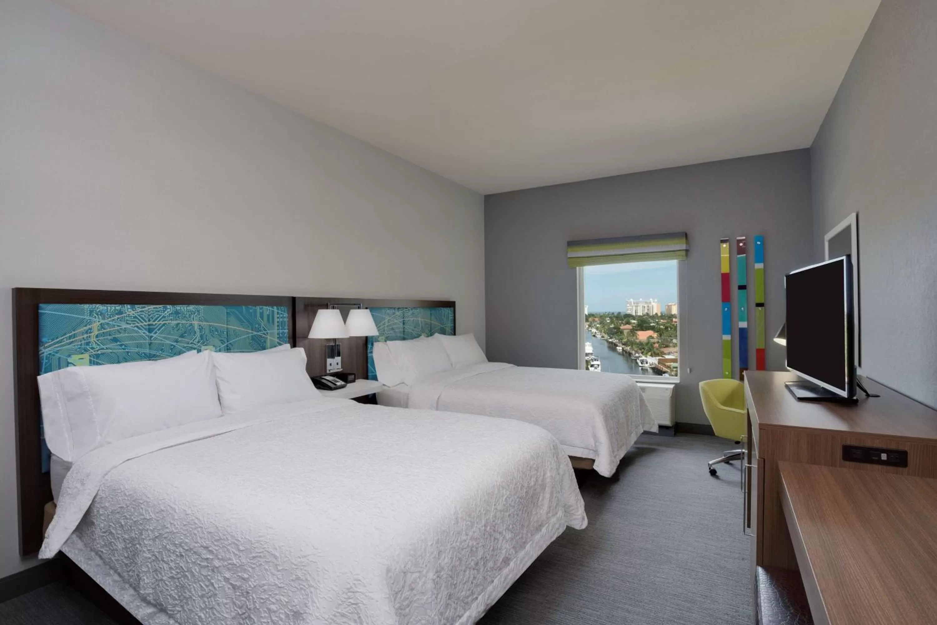 Queen Room with Two Queen Beds - Hearing Accessible/Non-Smoking in Hampton Inn Fort Lauderdale Pompano Beach