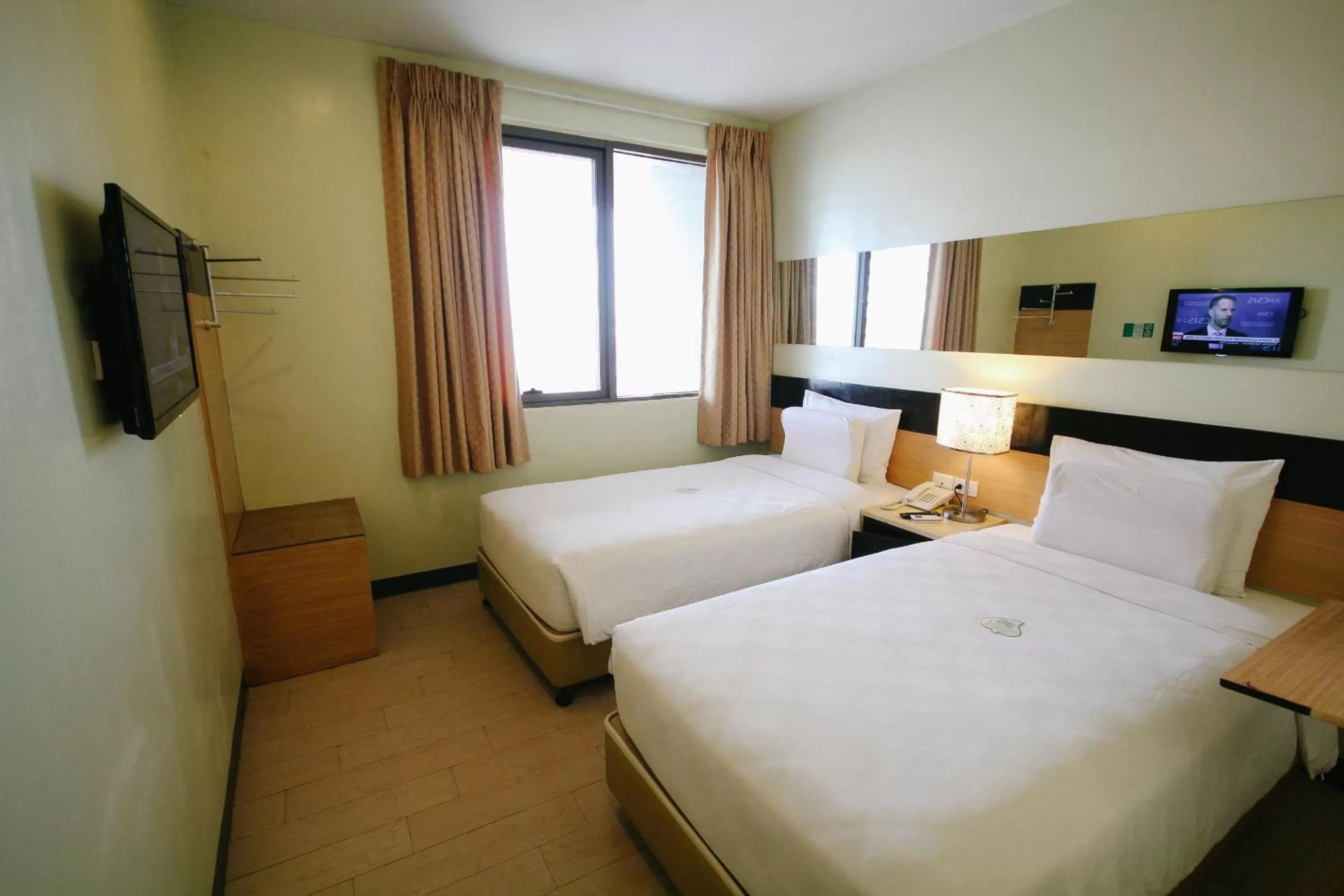 Twin Room in Go Hotels Iloilo