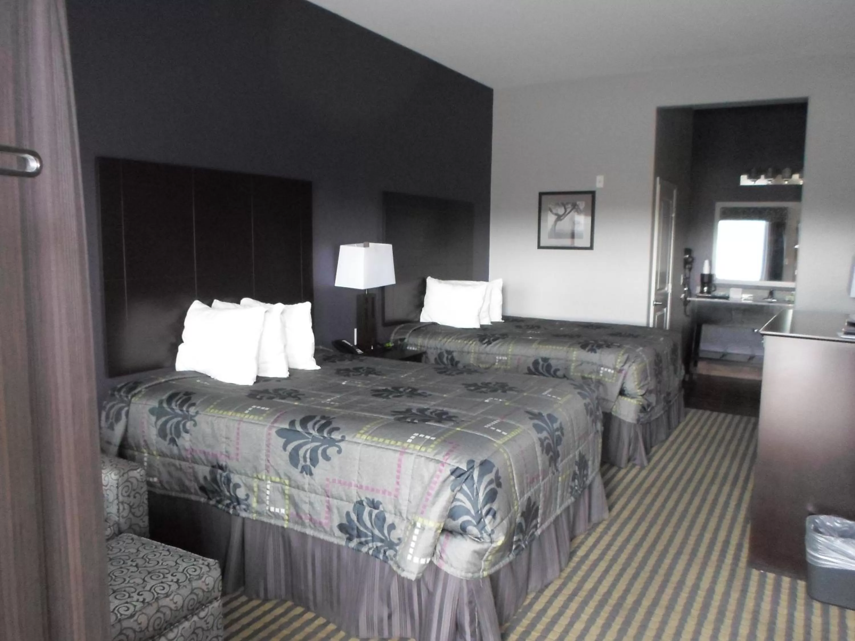 Queen Room with Two Queen Beds - Disability Access in Studio 6-Beeville, TX