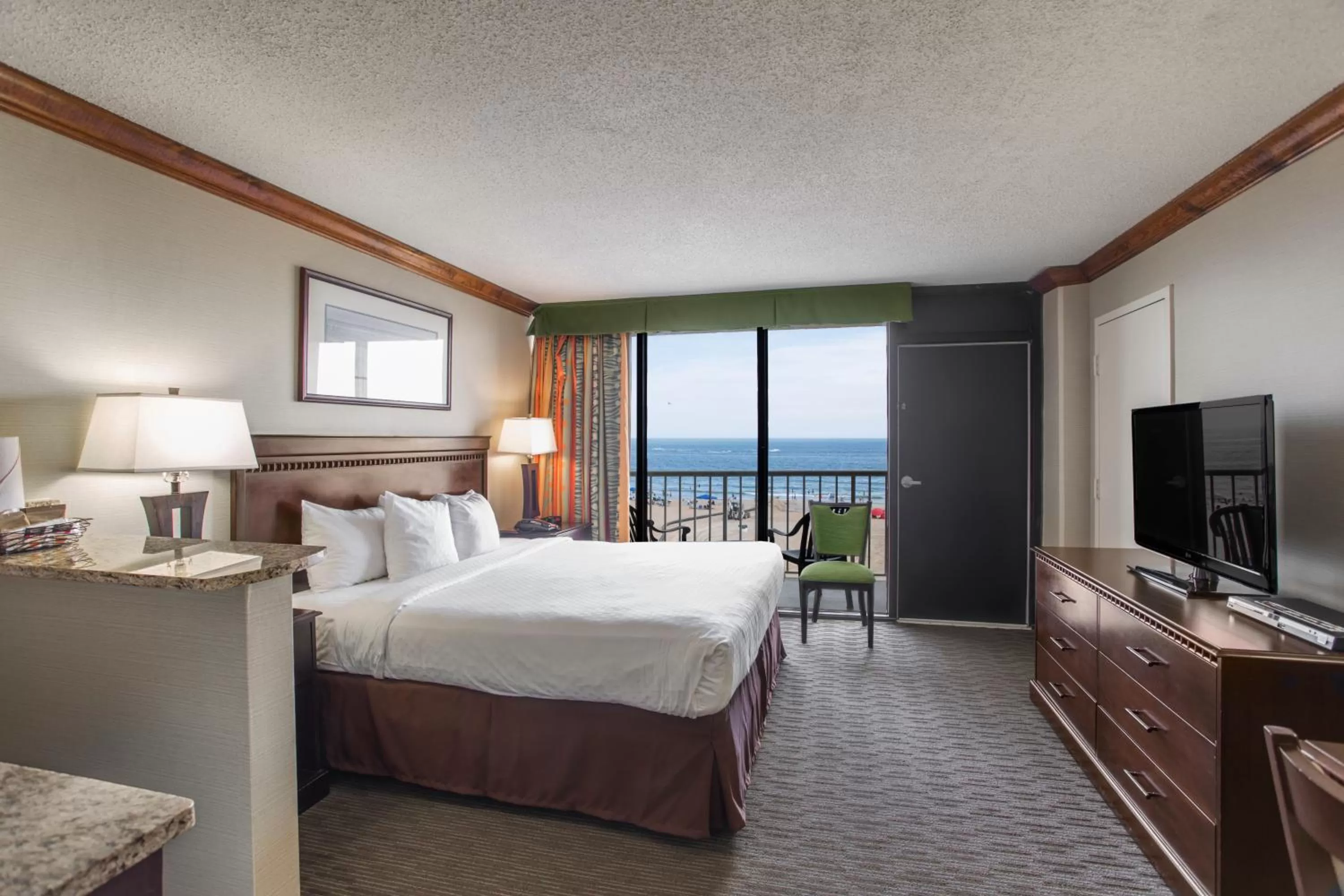Deluxe Oceanfront Studio in Beach Quarters Resort