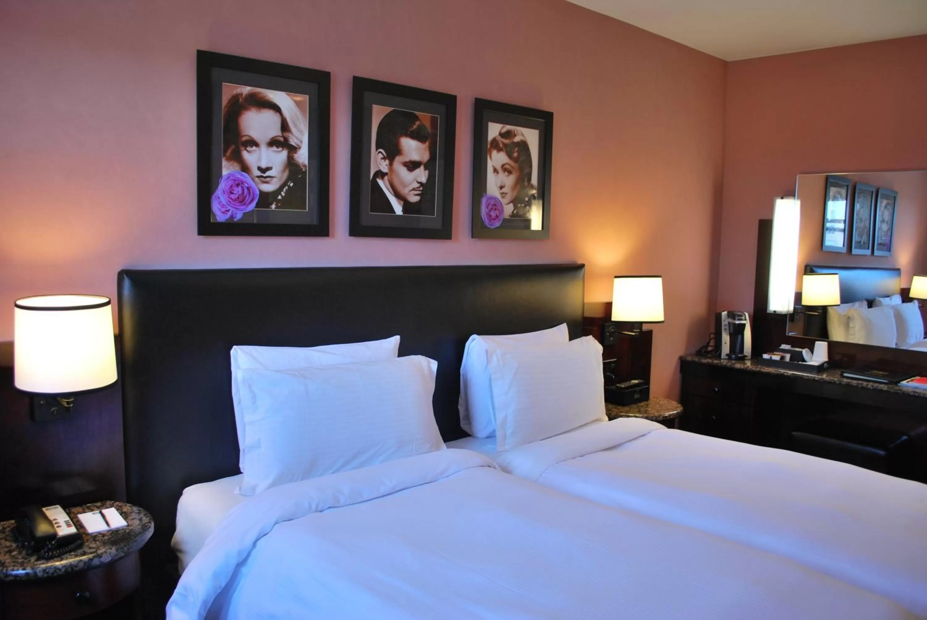 Superior Twin Room in Washington Square Hotel