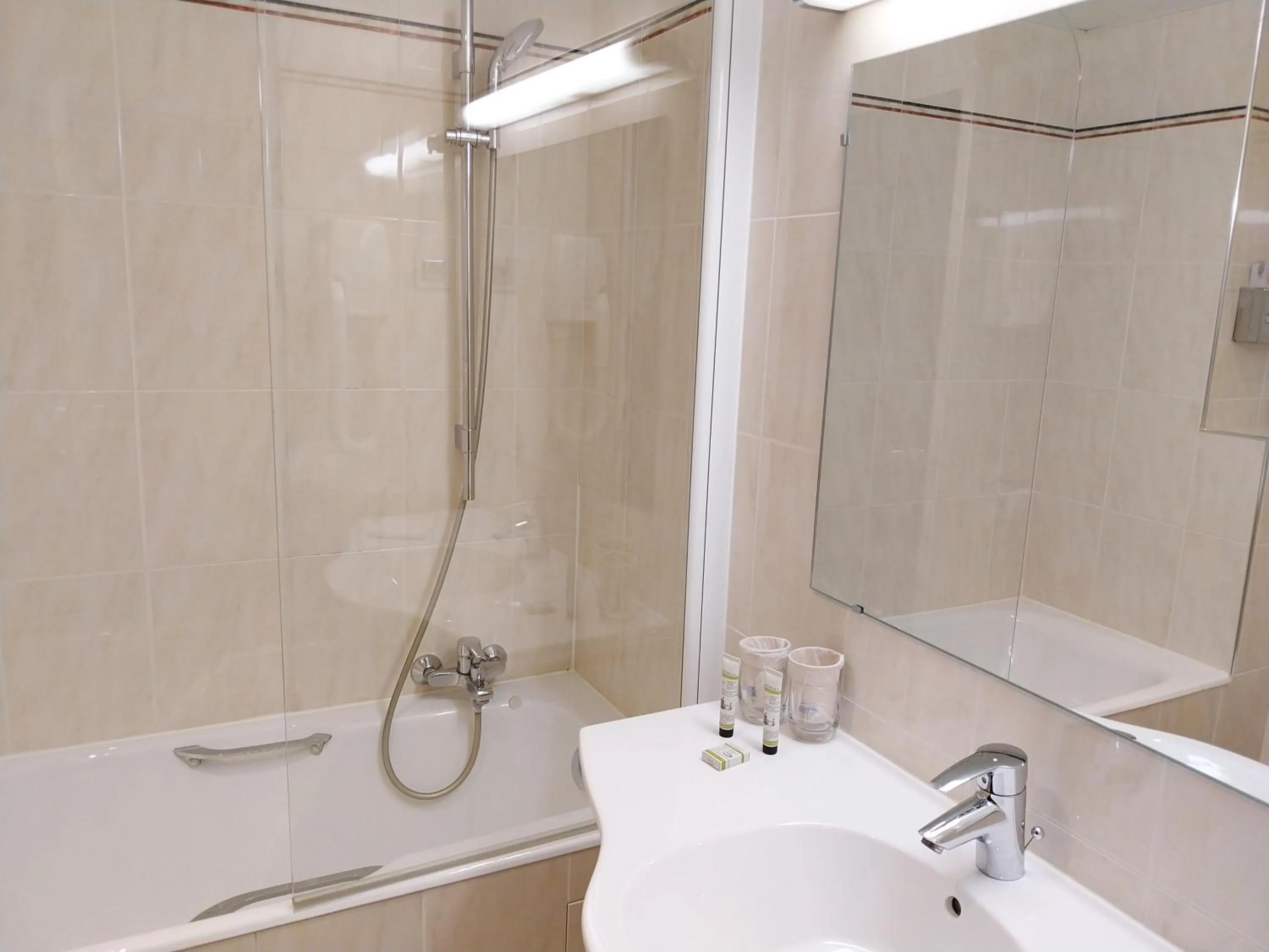 Standard Double Room in HOTEL ALISON