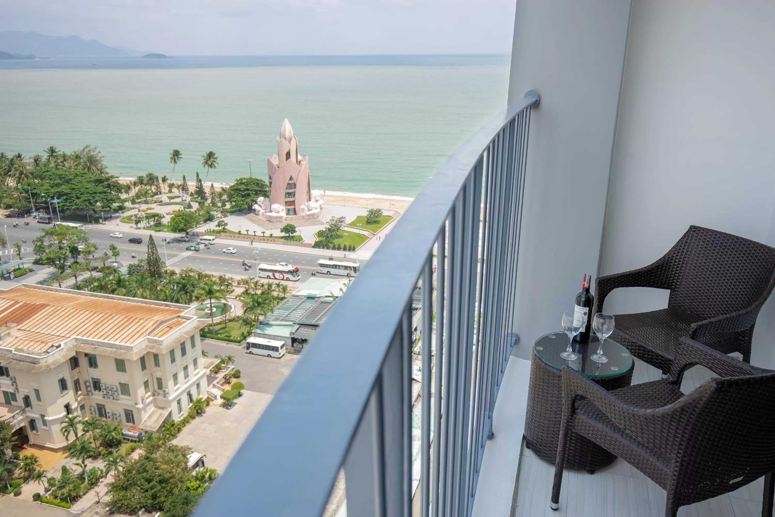 King Room with  Partial Sea View in PANORAMA CENTRAL NHA TRANG- Vietnam's highest infinitive rooftop pool