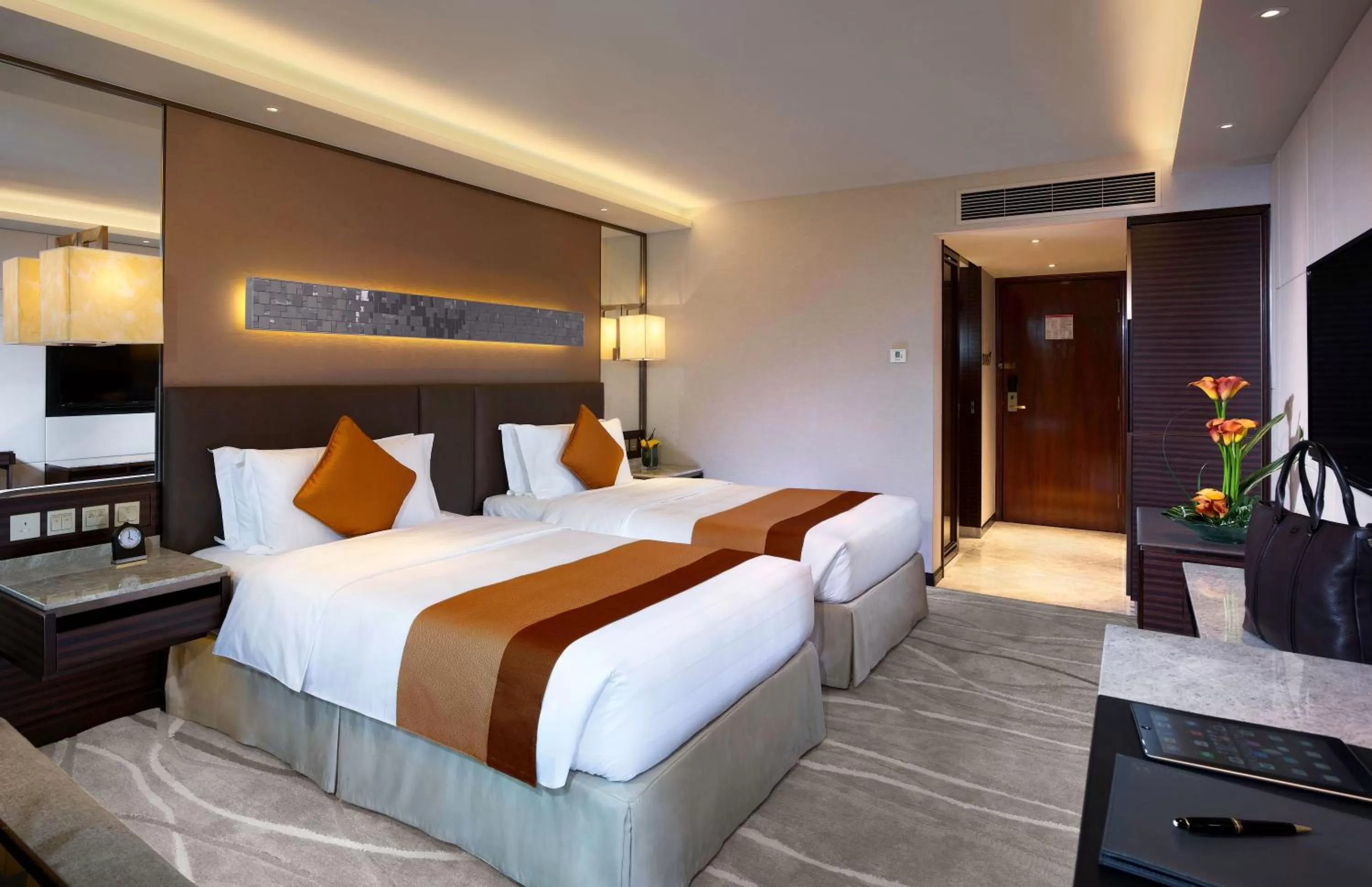 Classic Twin Room with City View in InterContinental Grand Stanford Hong Kong by IHG