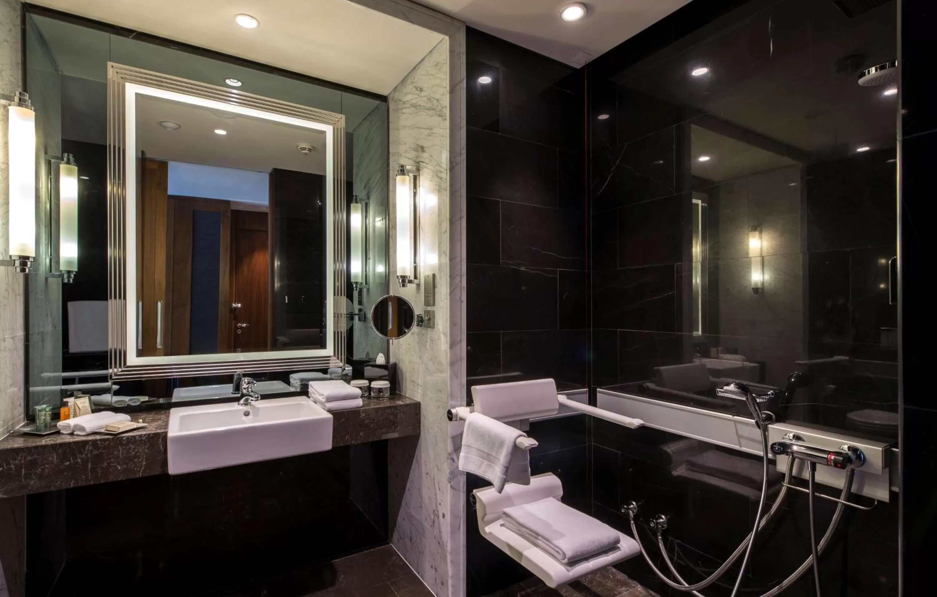 King Room - Mobility Access in Hilton Istanbul Bomonti