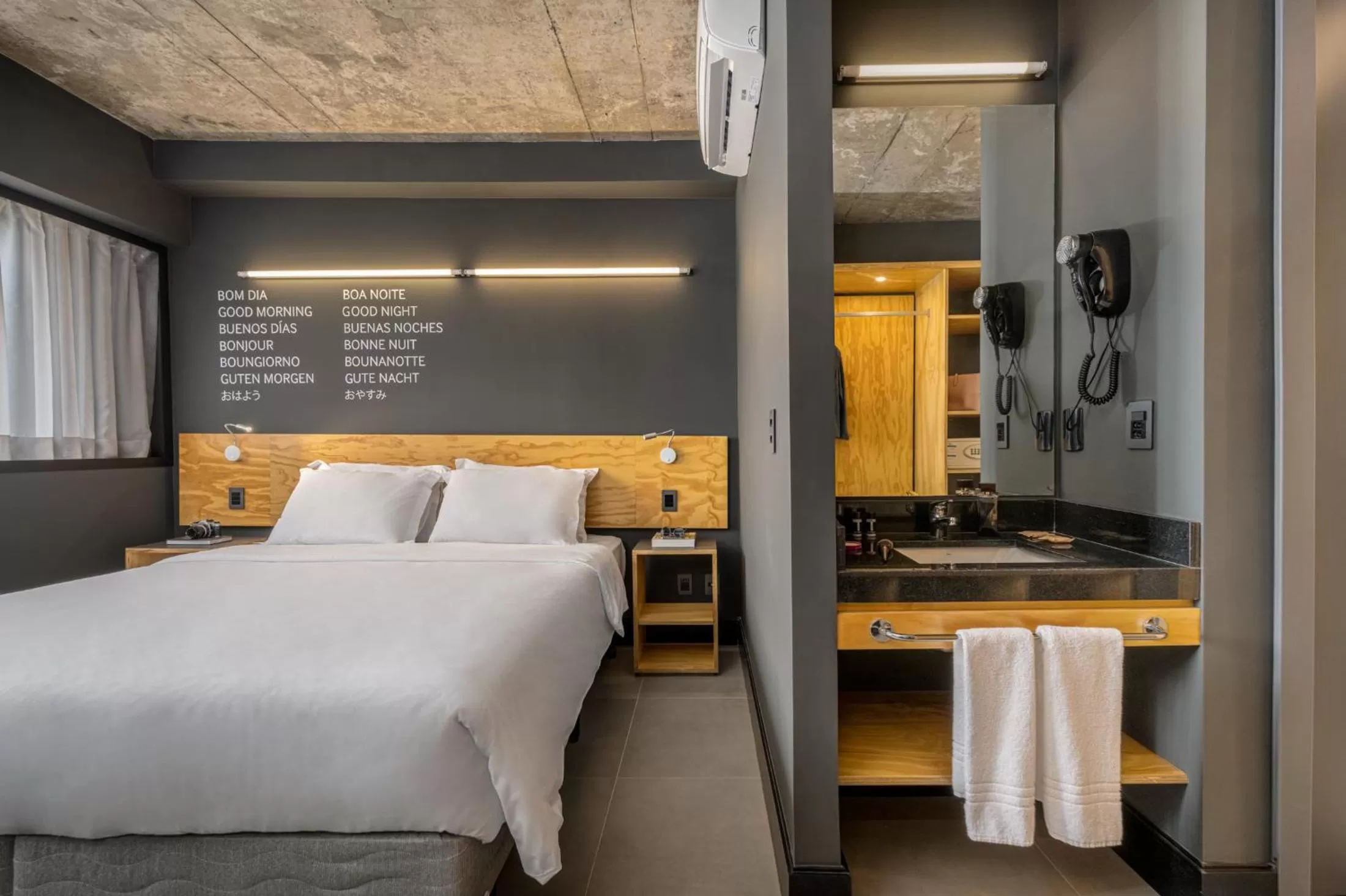 Superior Luxury Double - single occupancy - 1 Double Bed  in Intercity Canoas