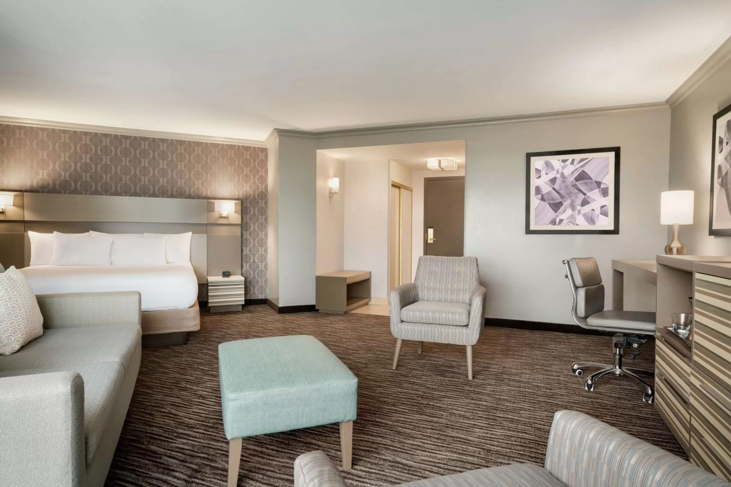 Junior King Suite - Non-Smoking in Hilton Melbourne, FL