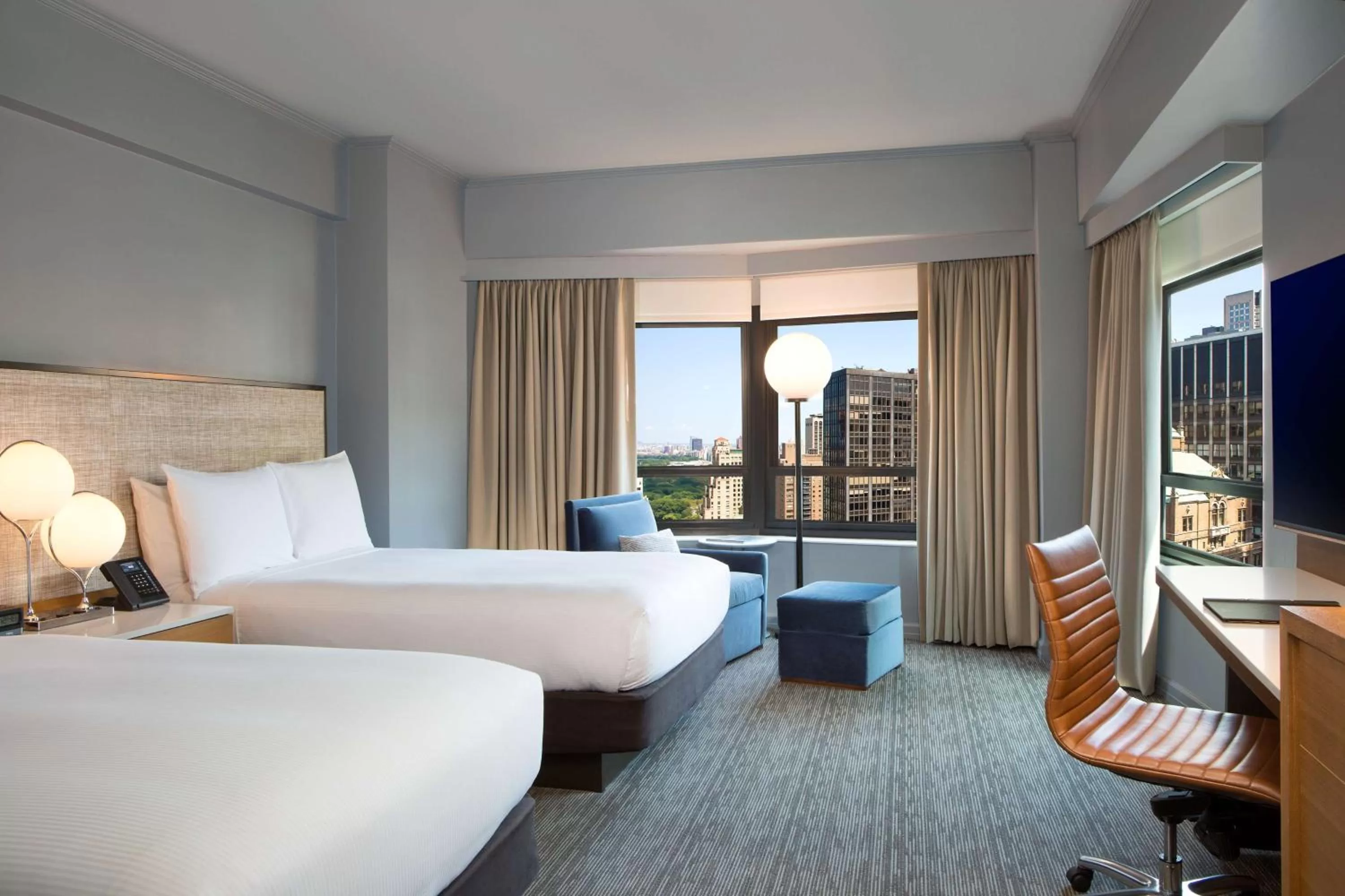 Family Suite with Two Double Beds in New York Hilton Midtown