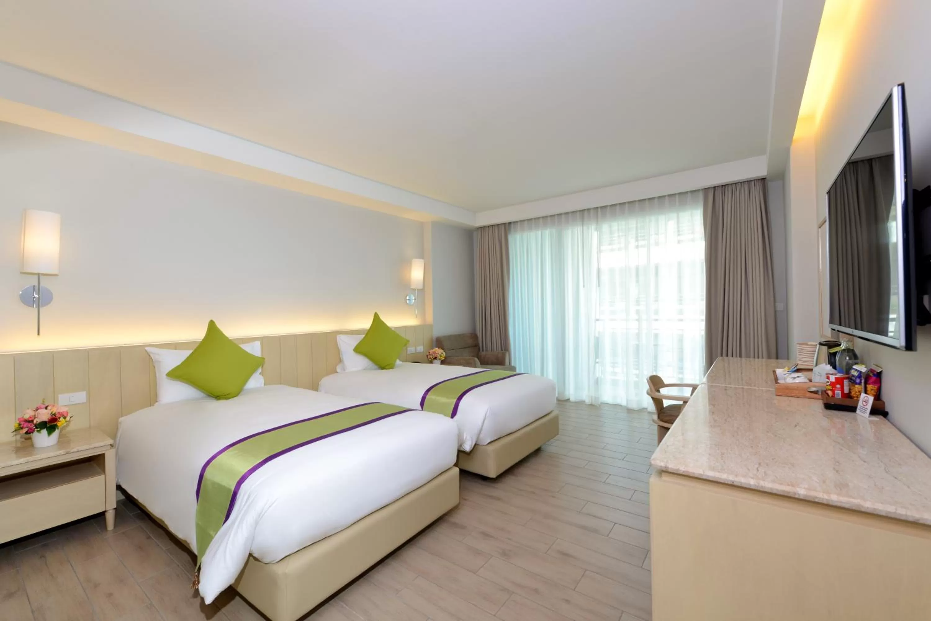 Deluxe Twin Room in Hisea Huahin Hotel