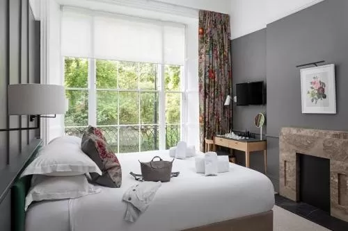 Superior King Room with Garden View in The Goodenough Hotel London