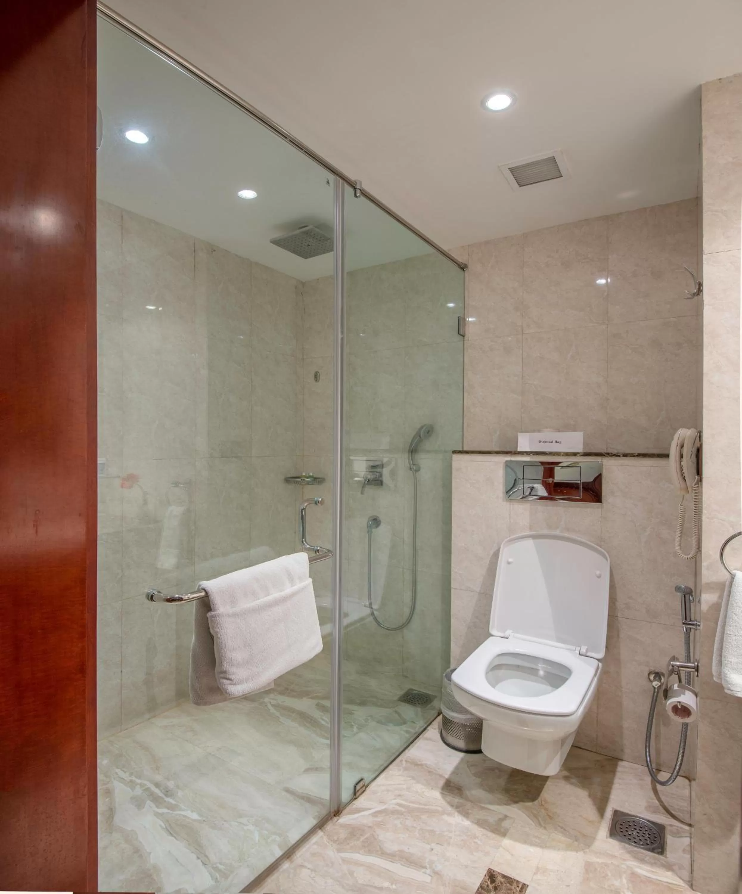 Superior Room - 1 Double Bed in Sarovar Portico Jaipur