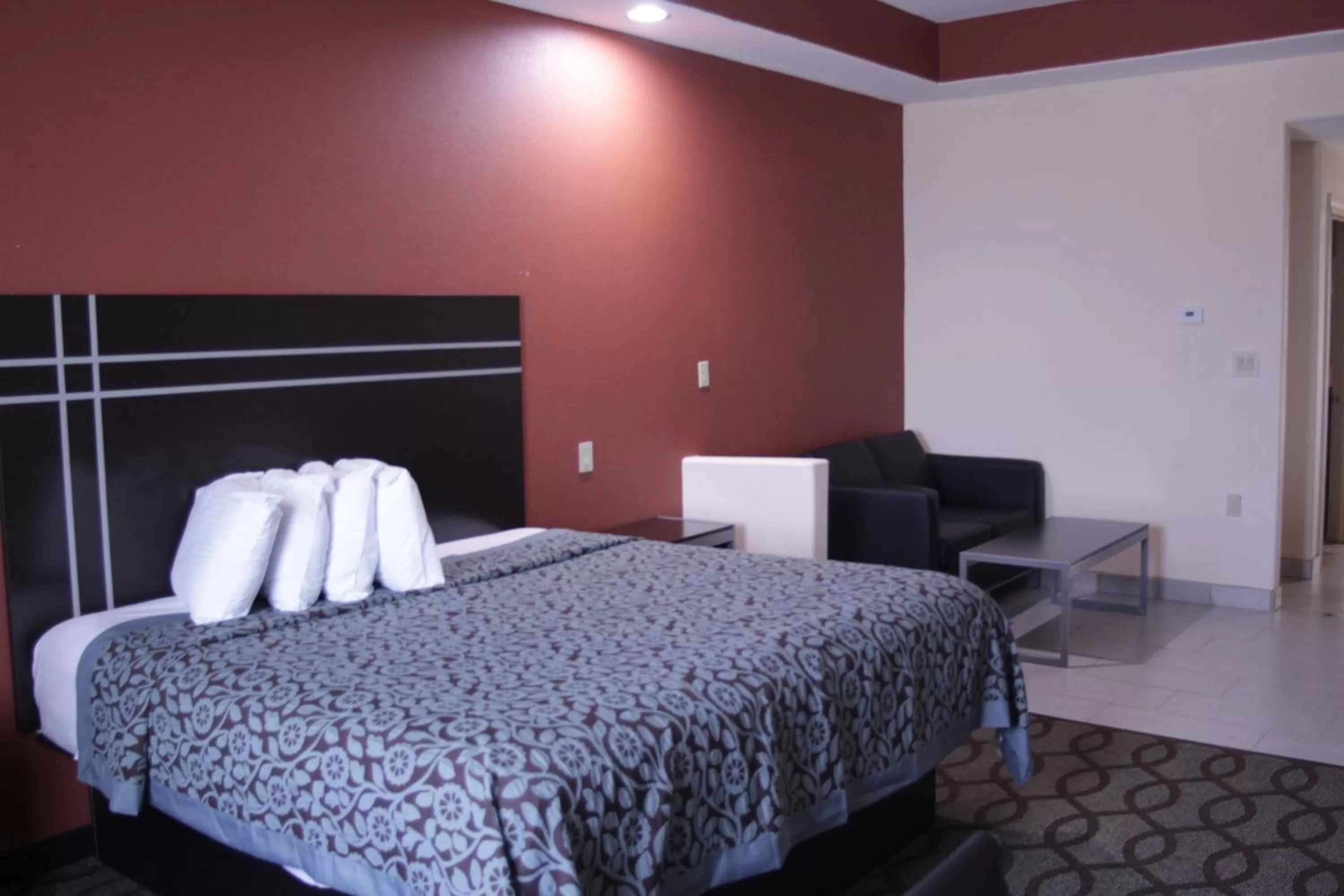 King Suite in Americas Best Value Inn Port Aransas