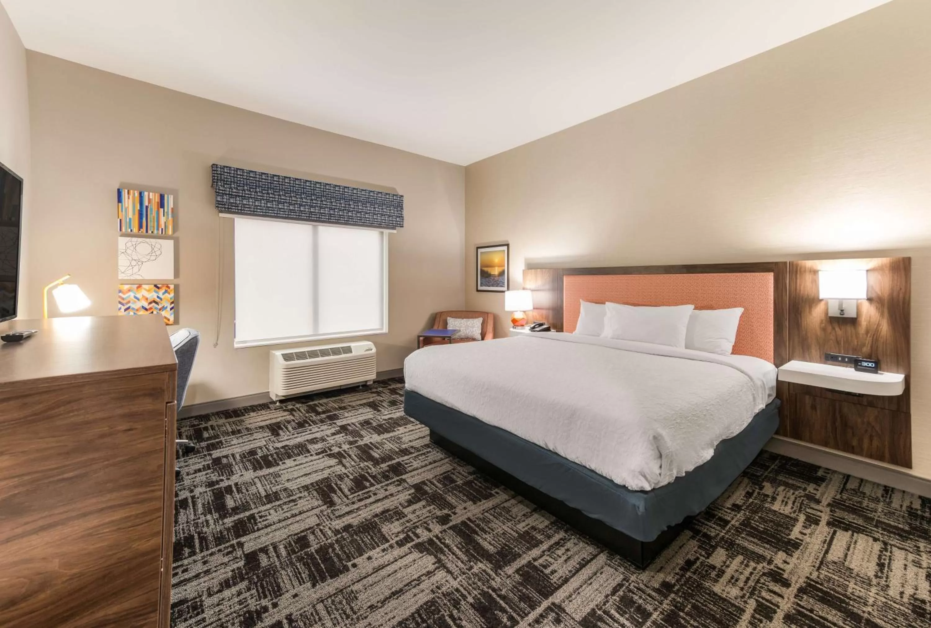 King Room in Hampton Inn & Suites Benton Harbor, MI