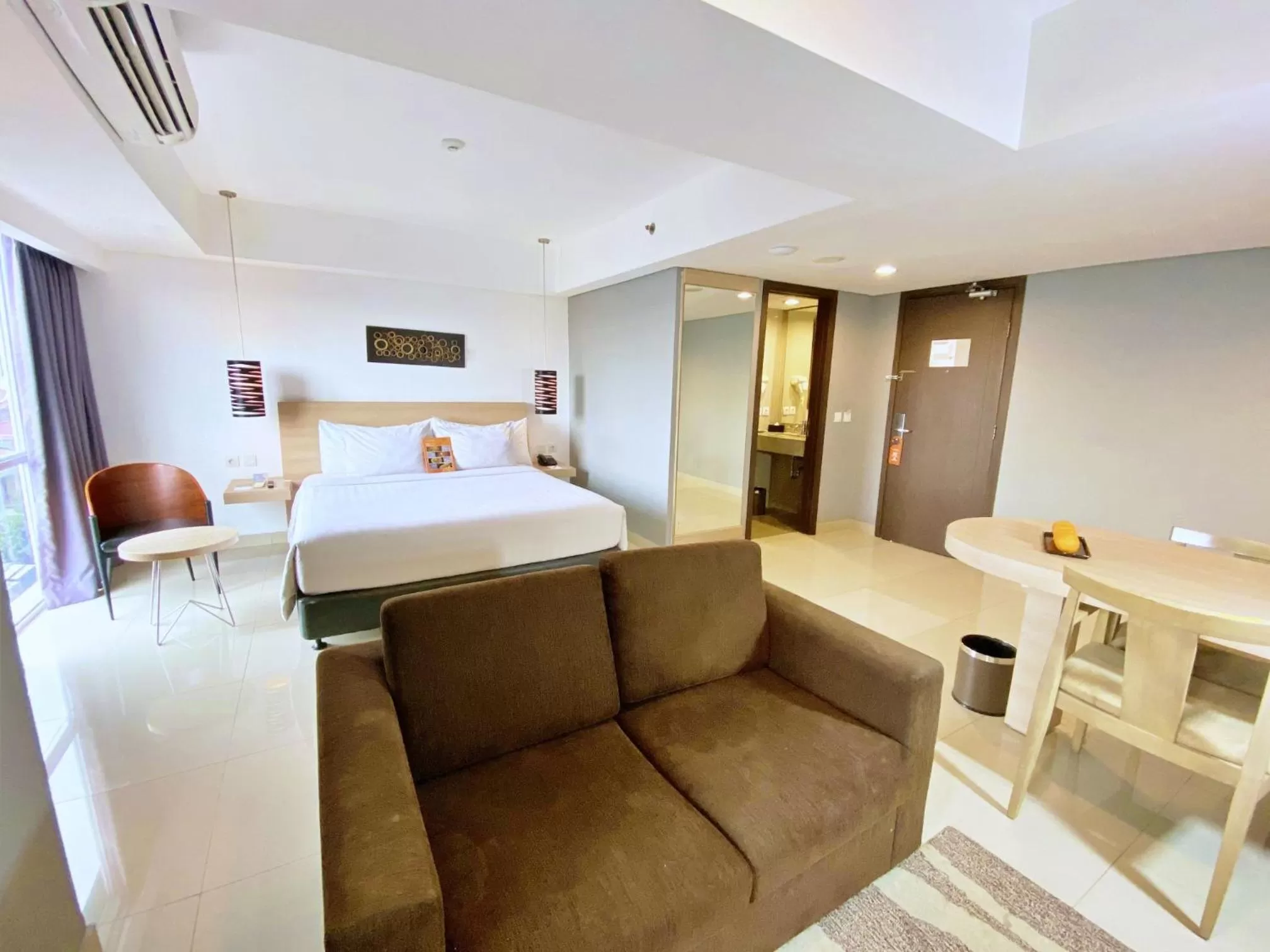 Junior Suite in Harper MT Haryono by ASTON