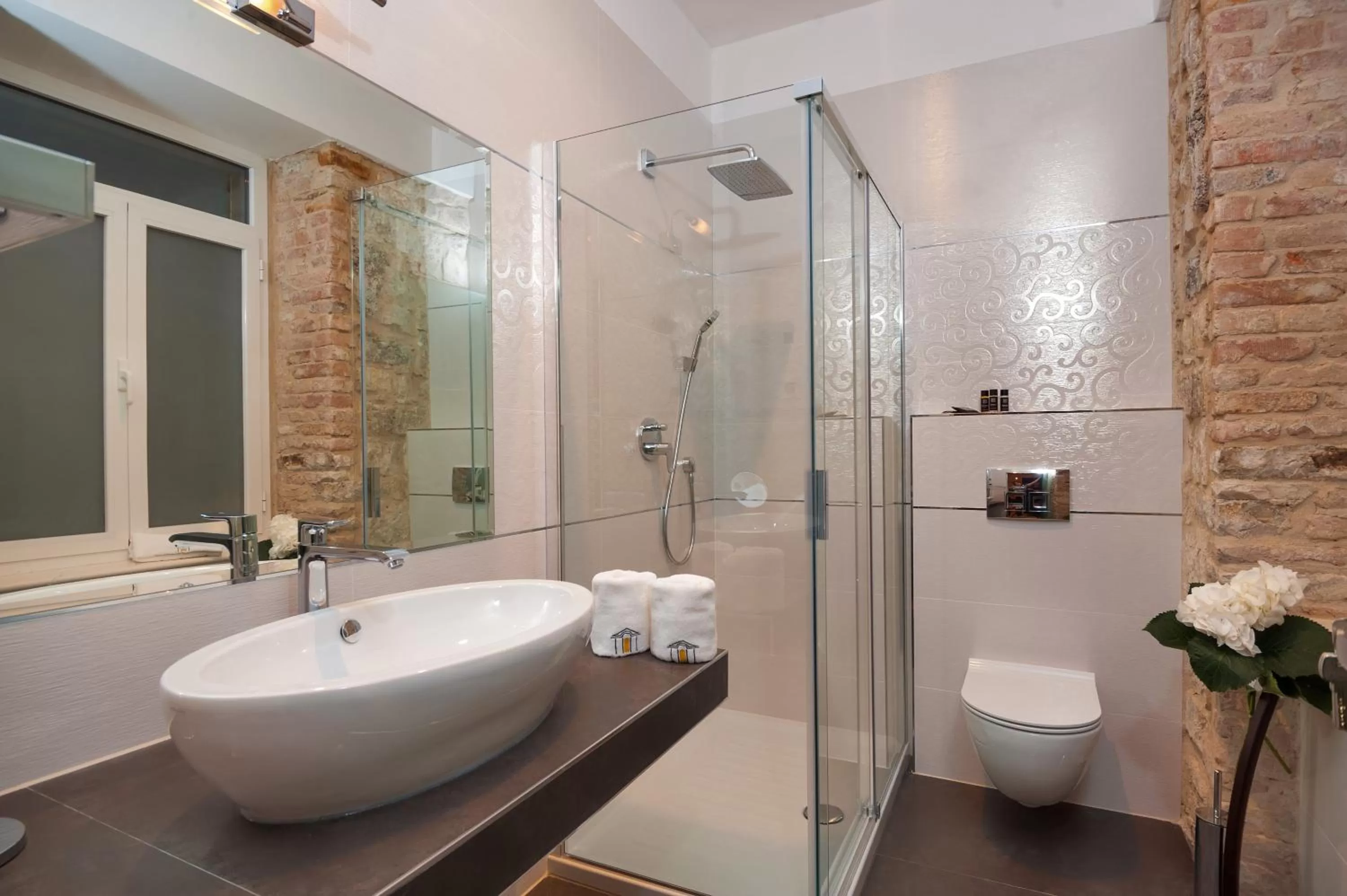 Comfort Double or Twin Room - Ground Floor in Heritage Hotel Antique Split