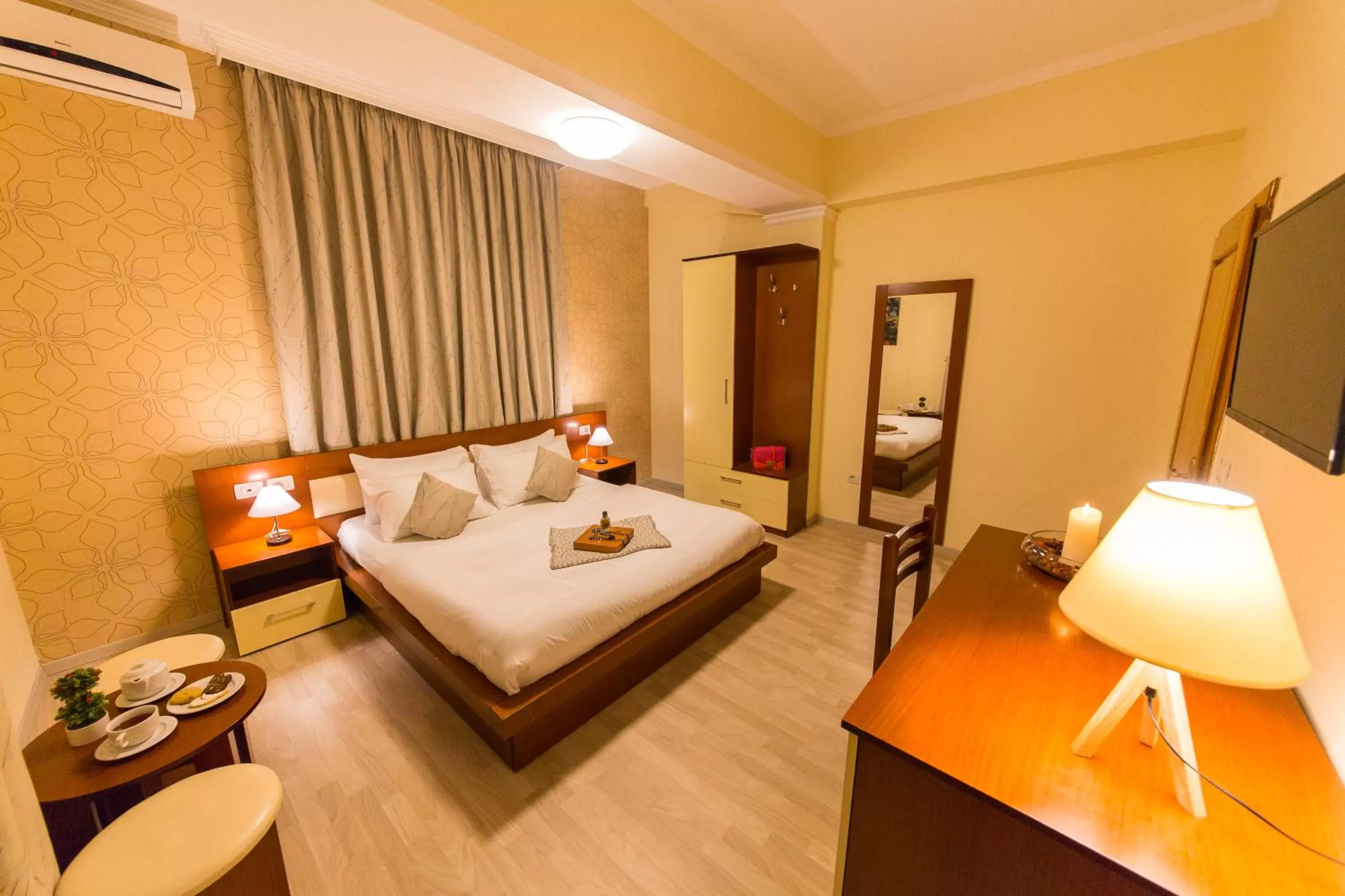 Double Room with Balcony in Hotel Baron