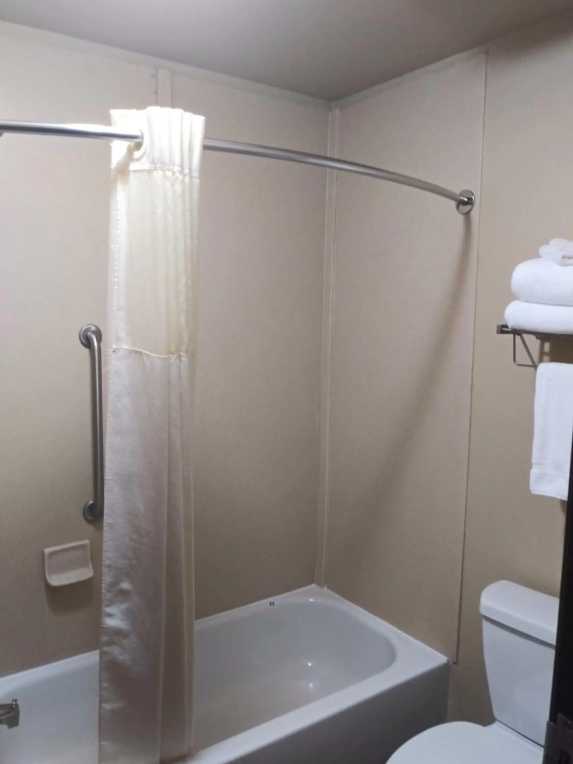 Deluxe Queen Room with Two Queen Beds - Non-Smoking in Baymont by Wyndham Wheeler