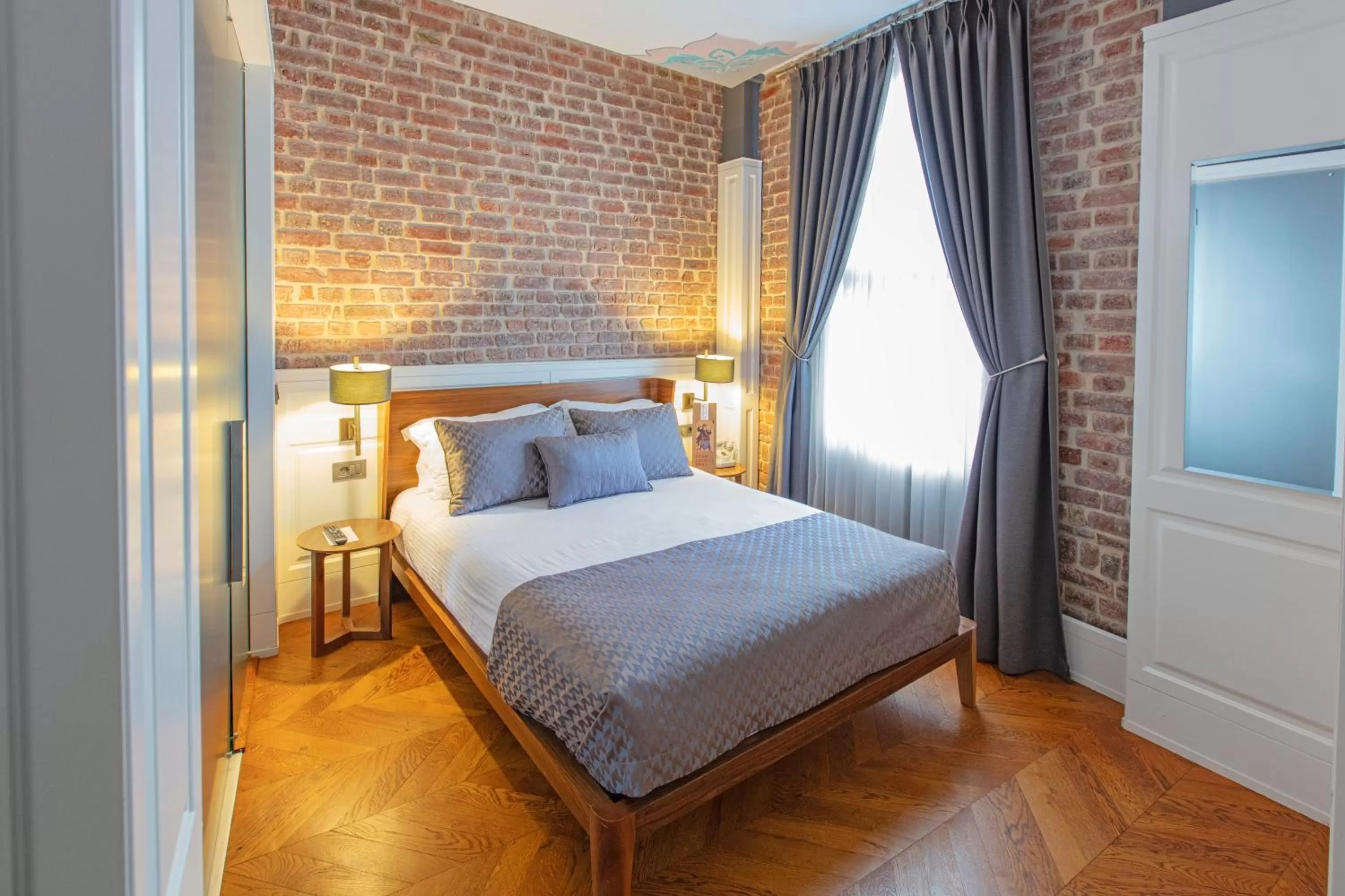 Deluxe Double Room in Hotel Miniature - Ottoman Mansion