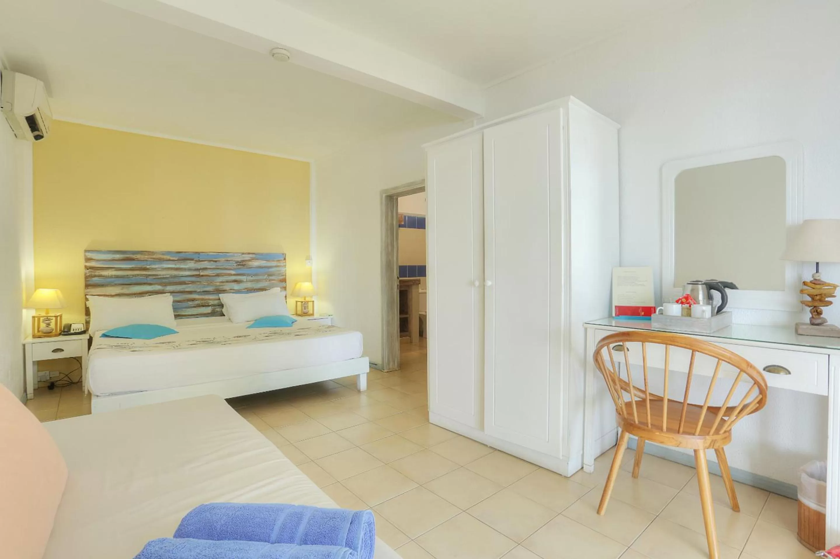 Standard Double Room with Sea View - single occupancy in Cocotiers Hotel – Mauritius