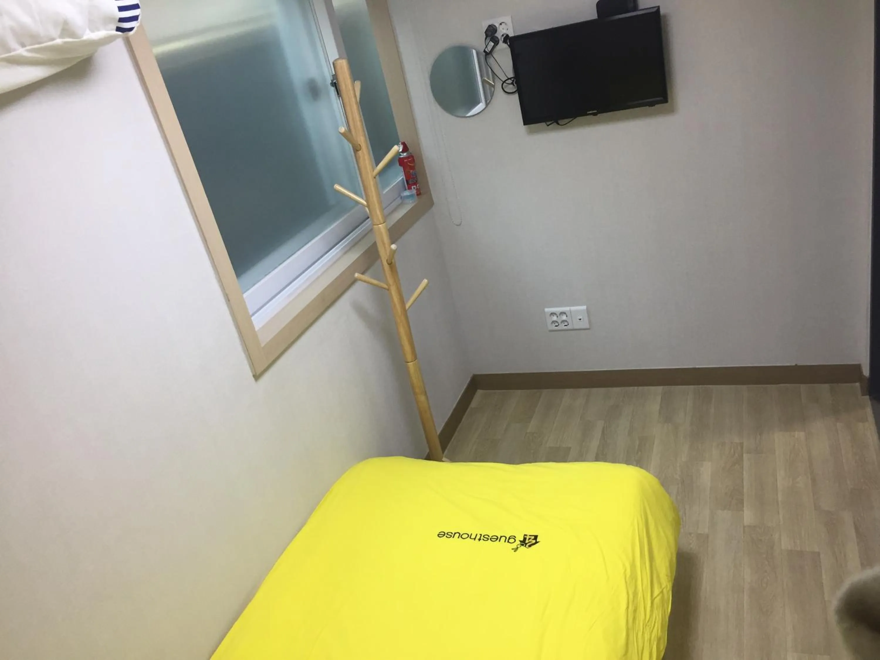 Comfort Single Room in 24 Guesthouse KyungHee University