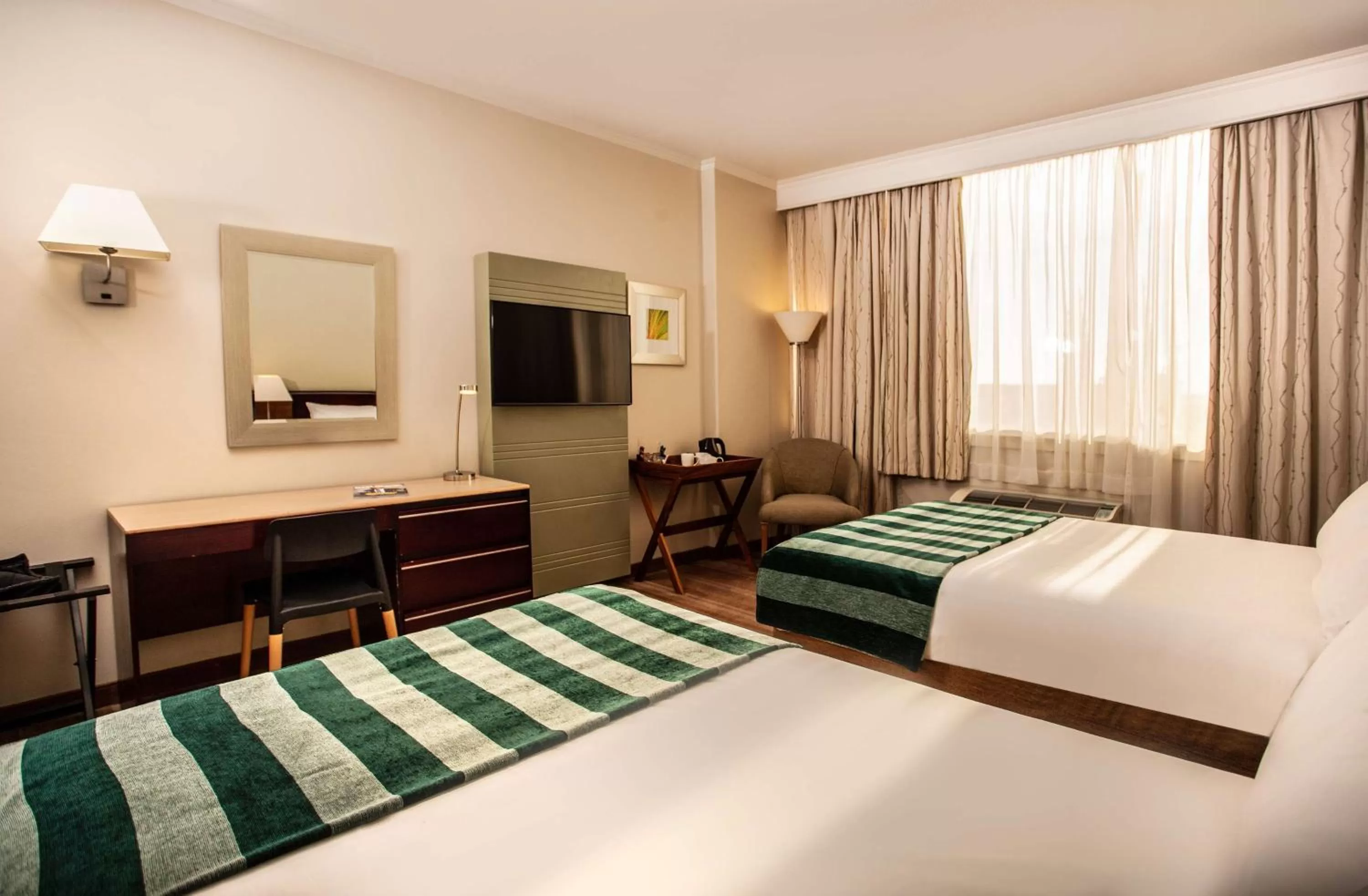 Standard Double Double non-smoking in Garden Court Kimberley