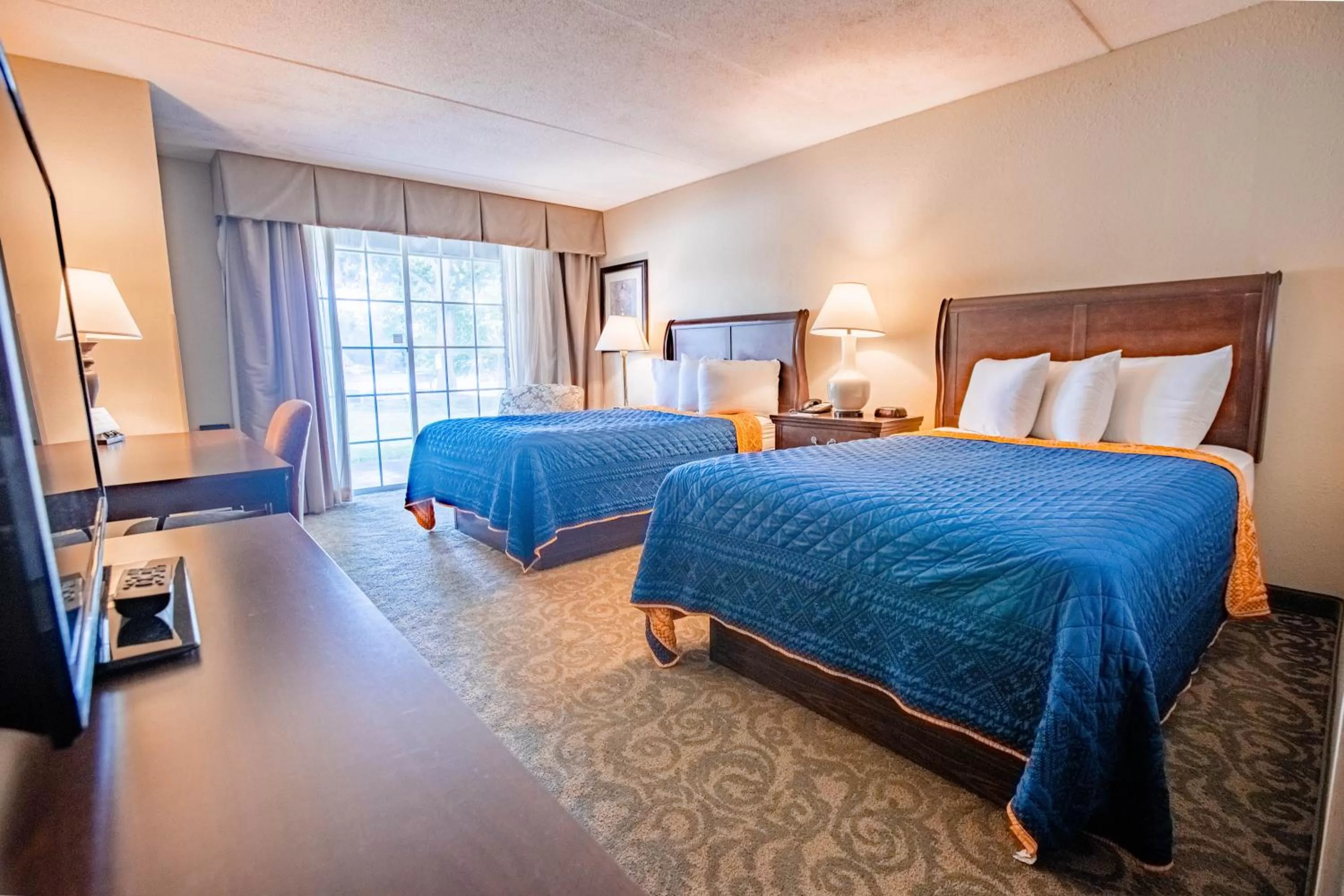 Double Room with Pool View in Sturbridge Host Hotel And Conference Center