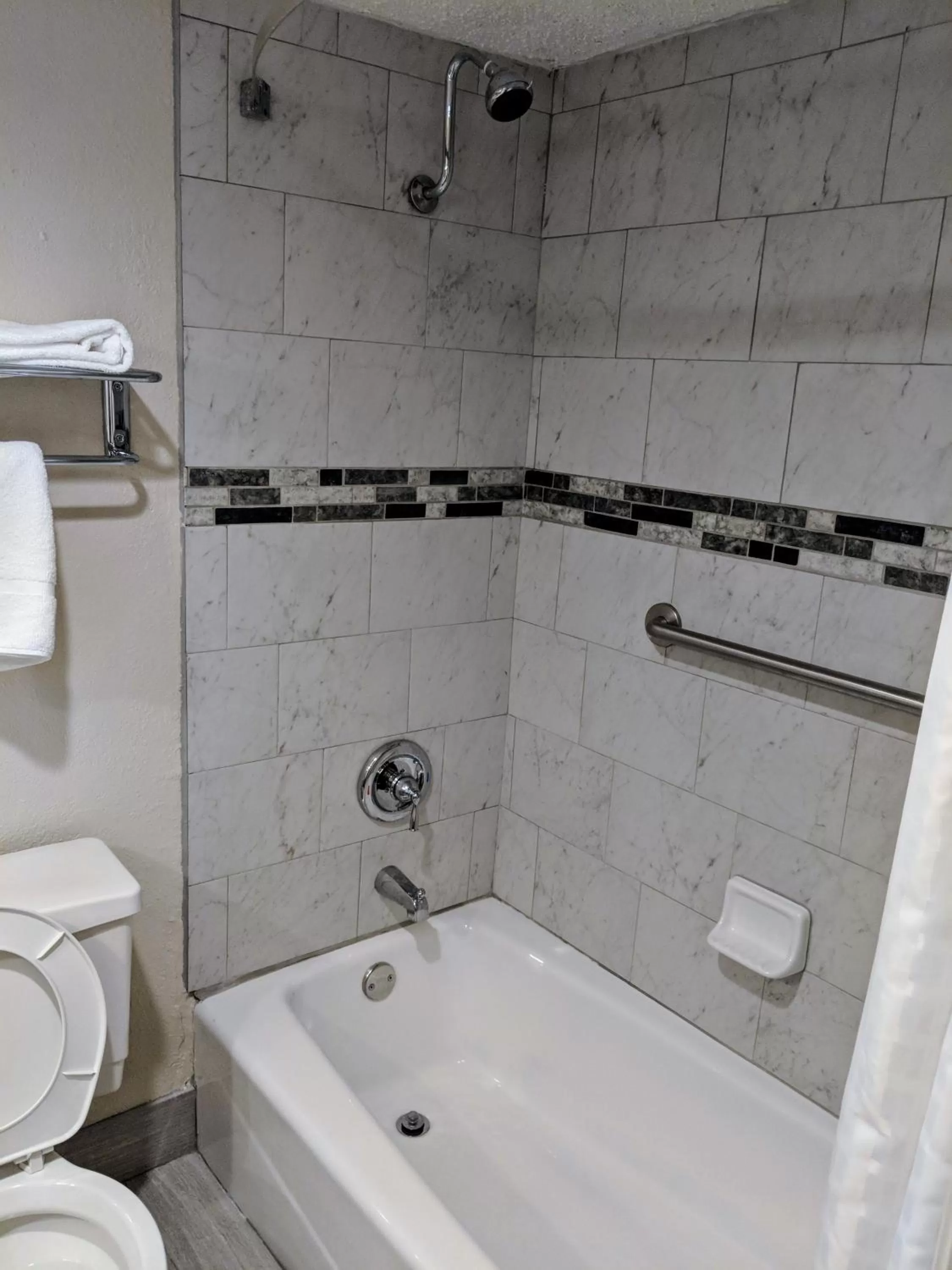 King Room - Non-Smoking in Super 8 by Wyndham Lake City