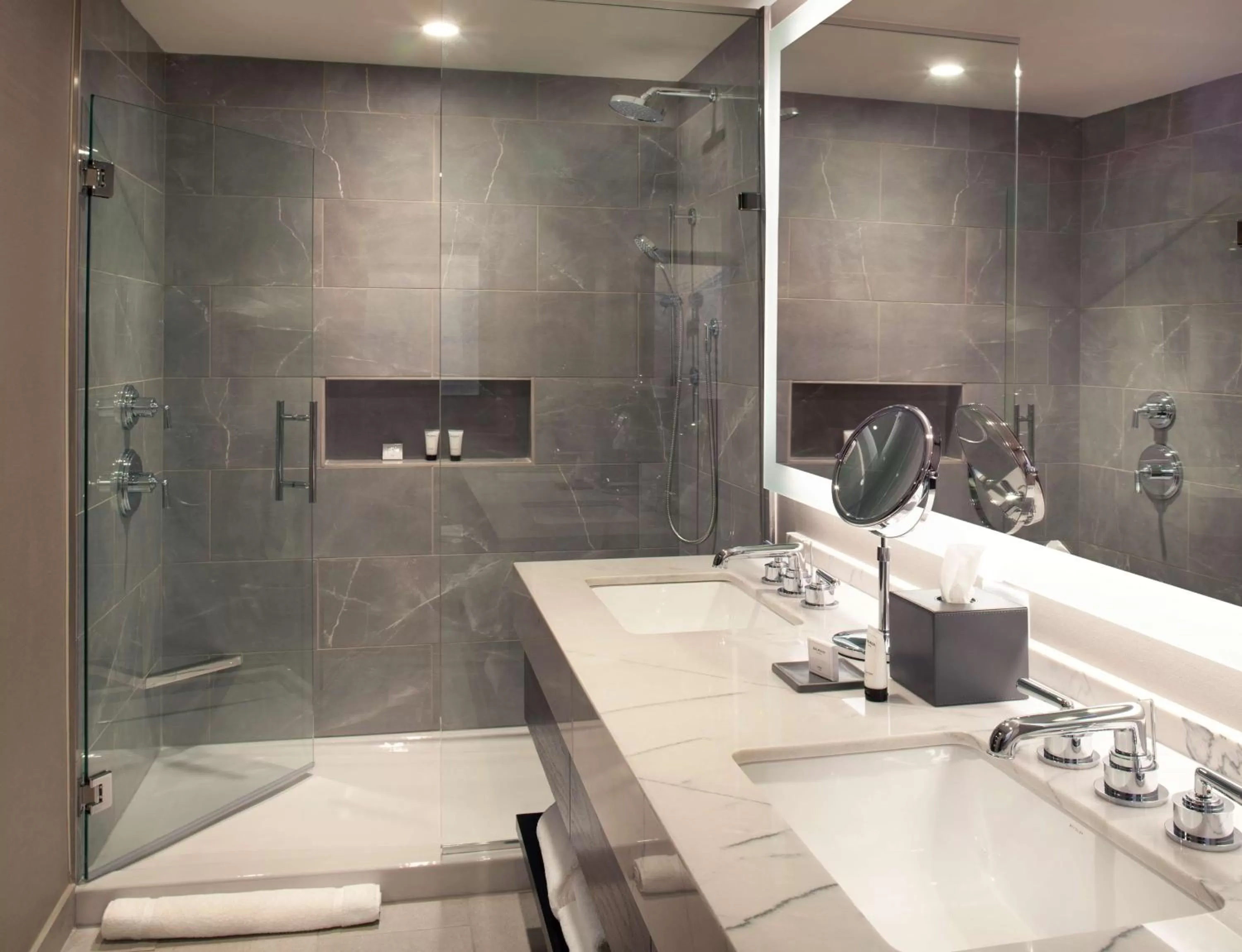 King Room - Club Access in Grand Hyatt Nashville