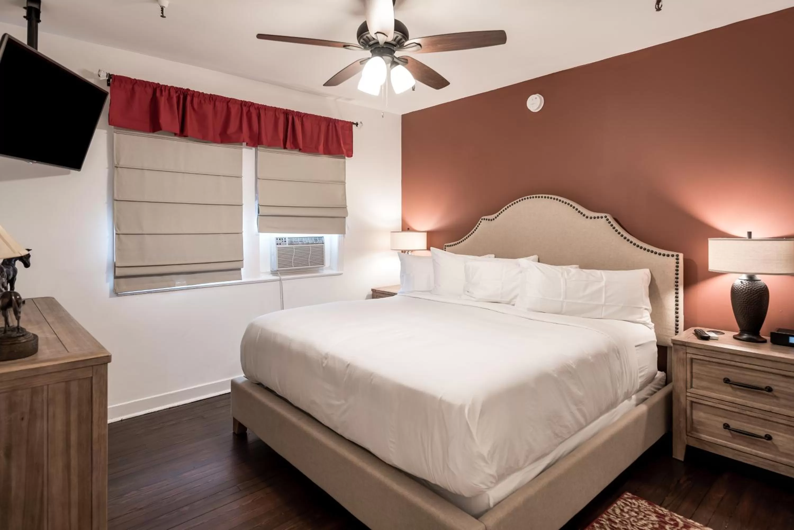 Executive King Suite in Palm Beach Historic Inn