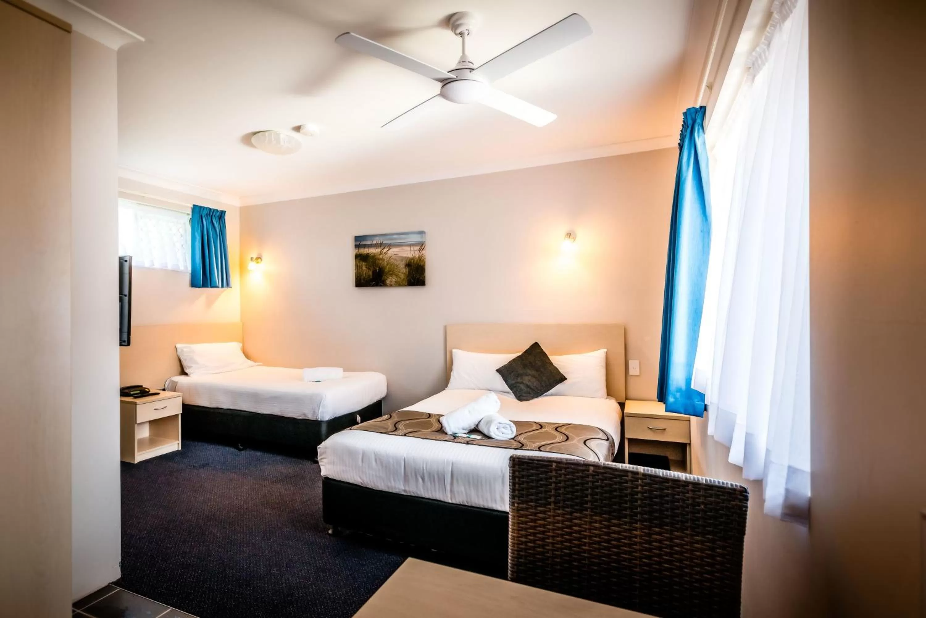 Deluxe Twin Room in Park Beach Resort Motel