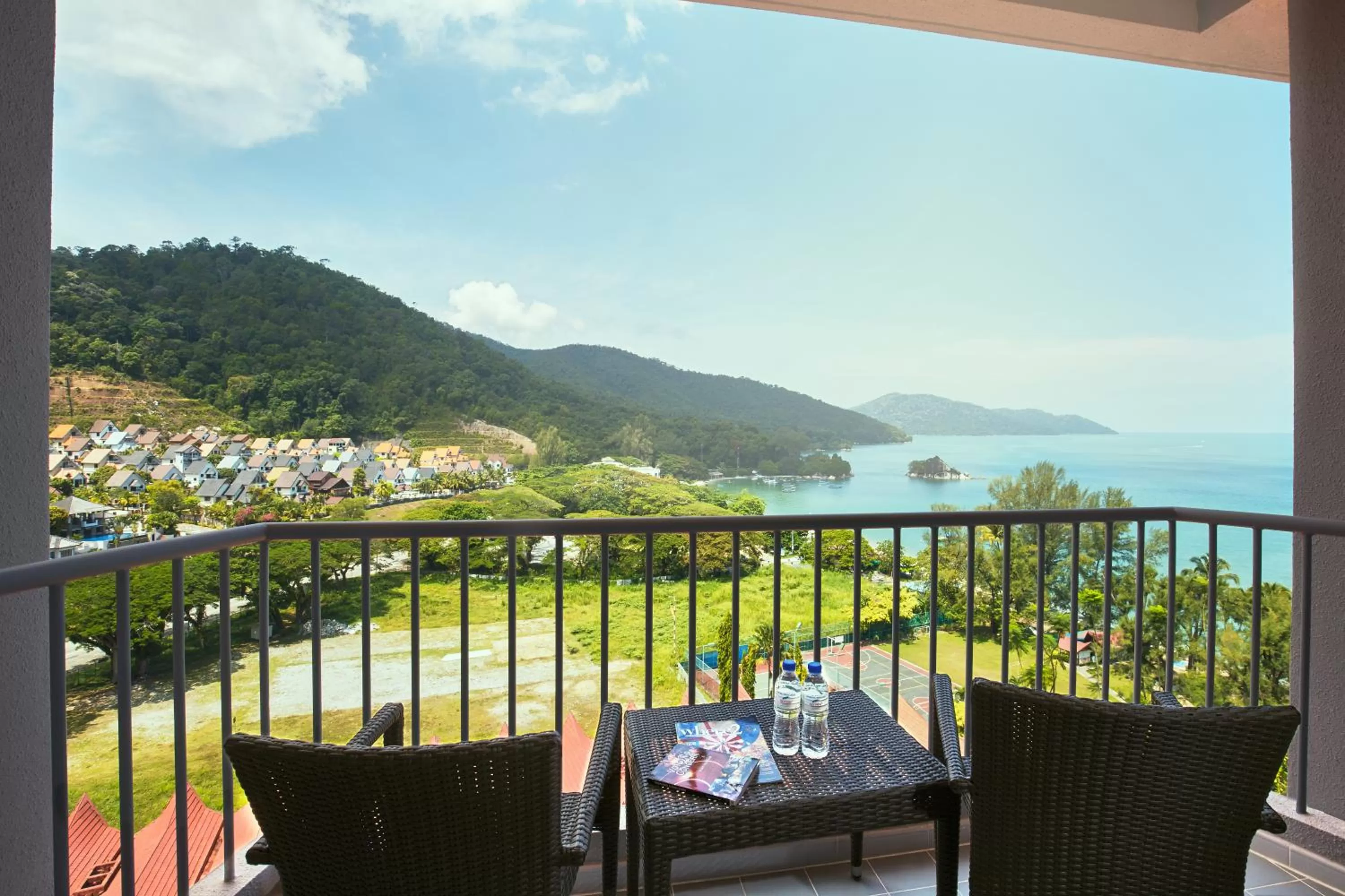 Deluxe Double Room in The Bayview Beach Resort