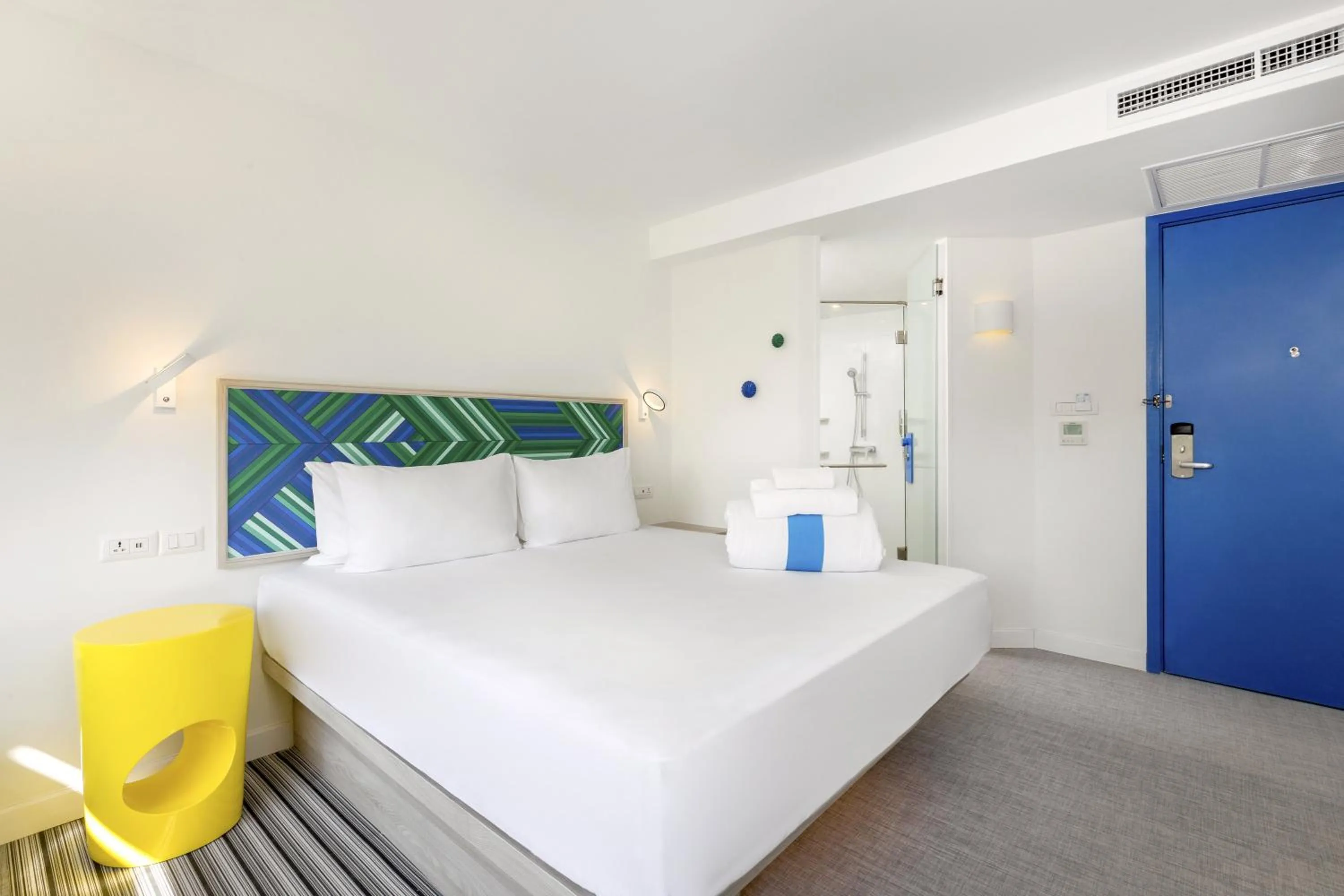 COSI - KING Room in COSI Samui Chaweng Beach - SHA Plus